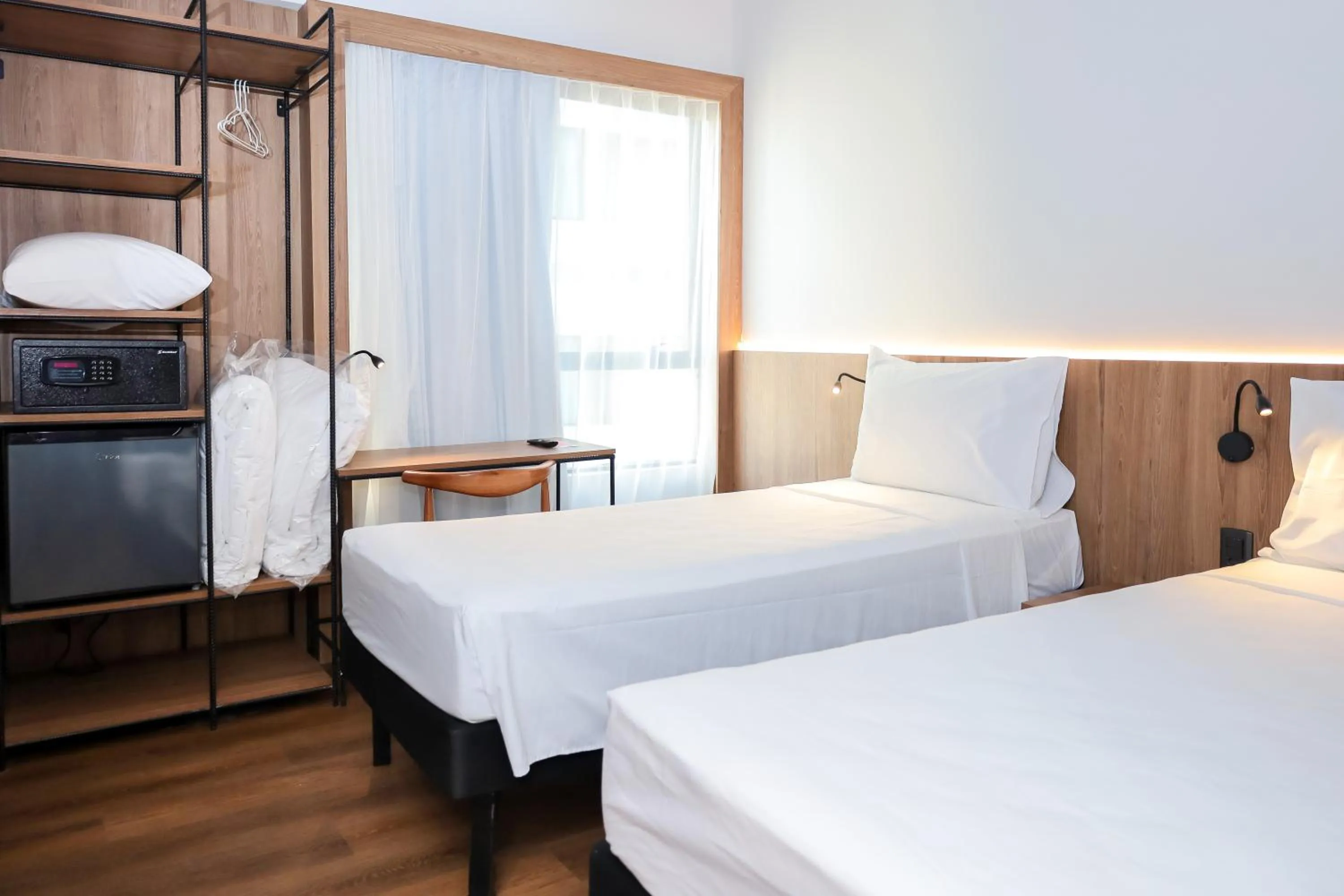 Photo of the whole room, Bed in ibis Styles Maceió Pajuçara