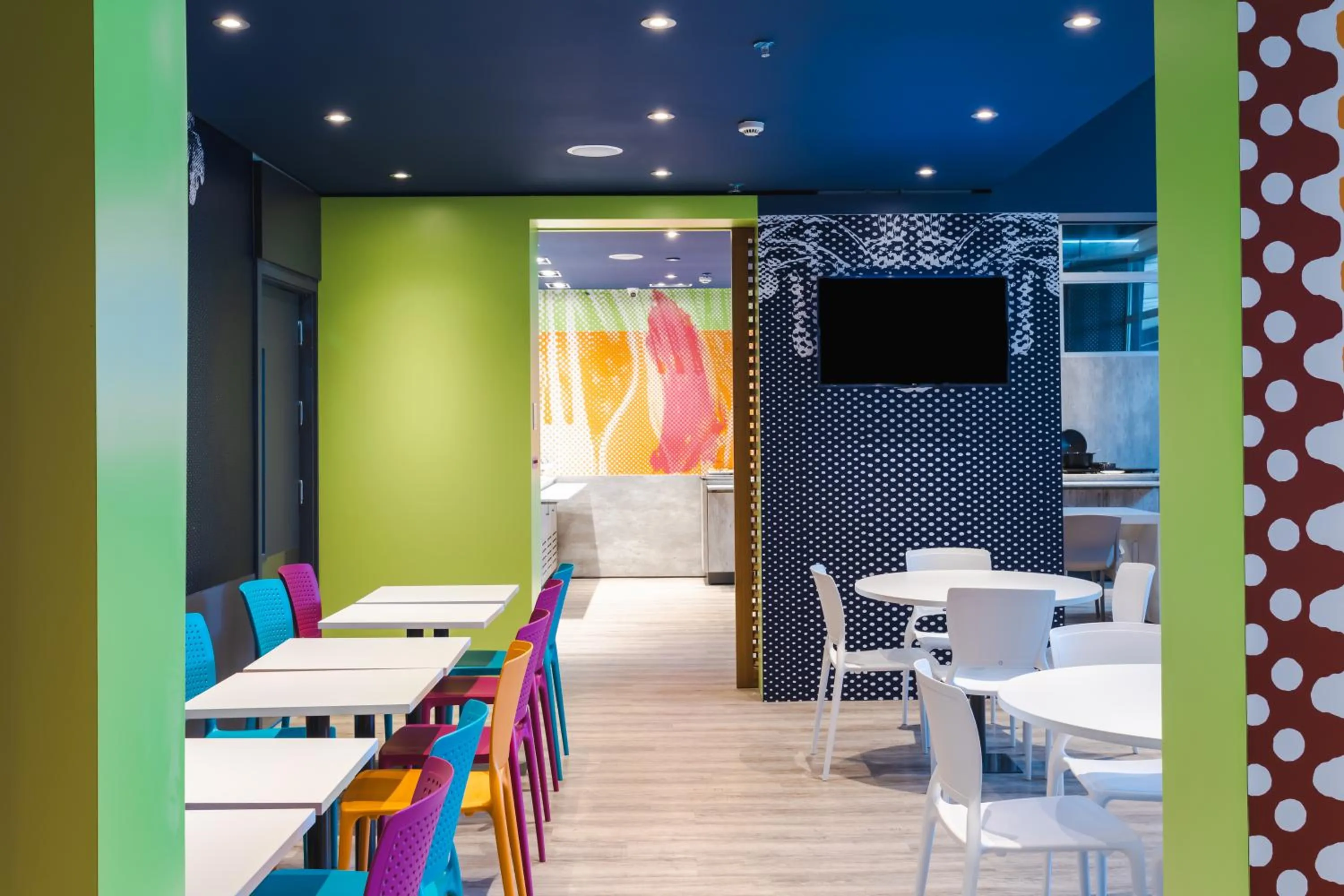 Restaurant/places to eat in ibis budget Pindamonhangaba