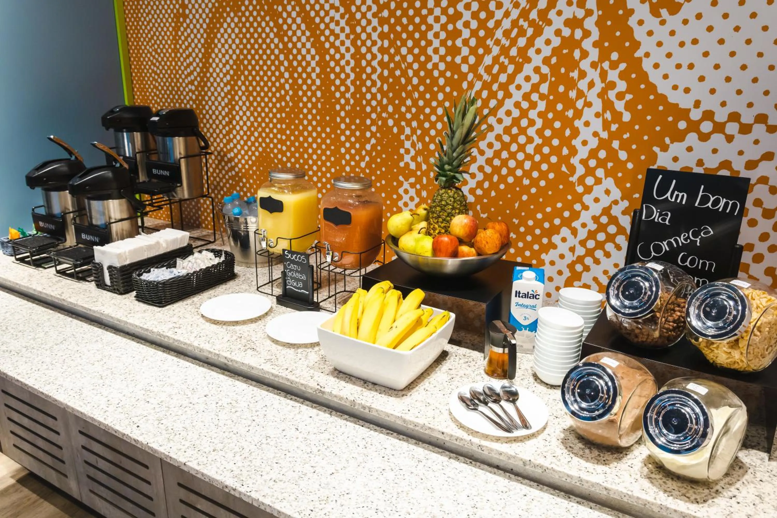 Buffet breakfast in ibis budget Pindamonhangaba