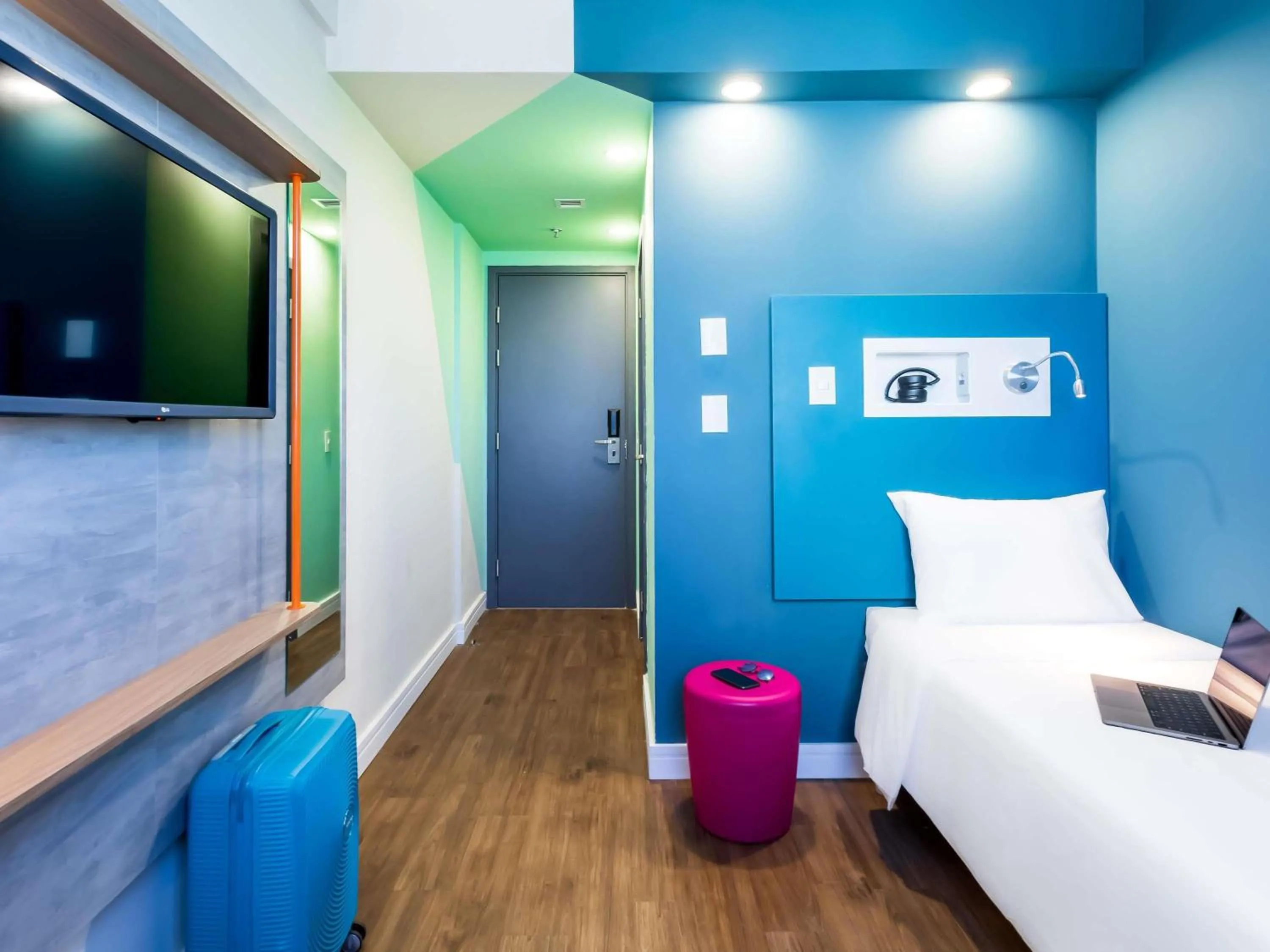 Bedroom, Bed in ibis budget Pindamonhangaba