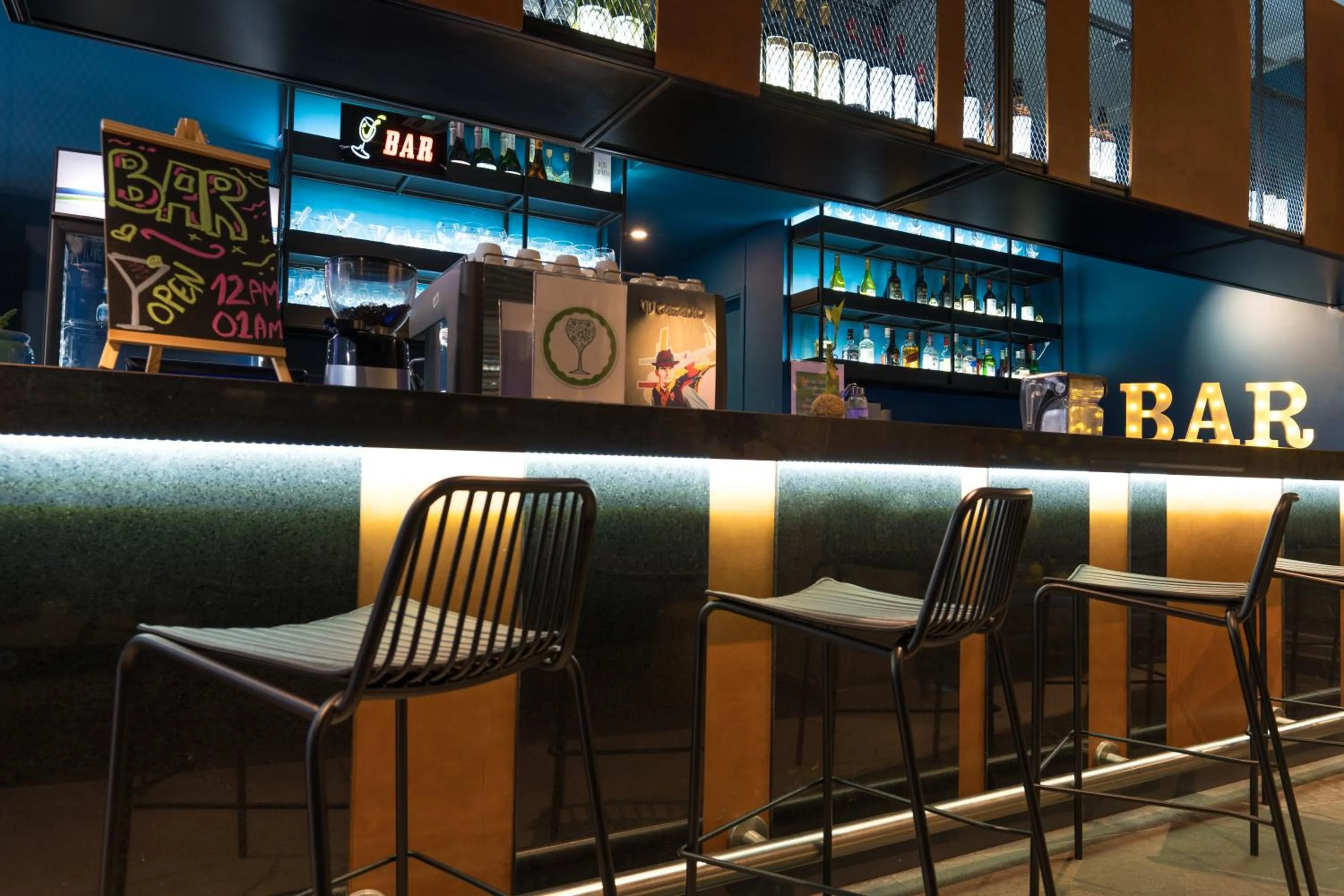 Lounge or bar in ibis Styles Antofagasta