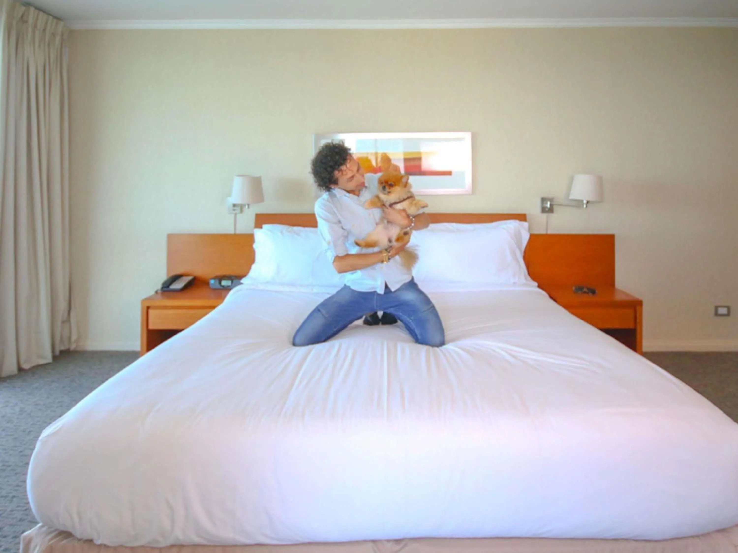 Bedroom, Bed in Novotel Puerto Montt