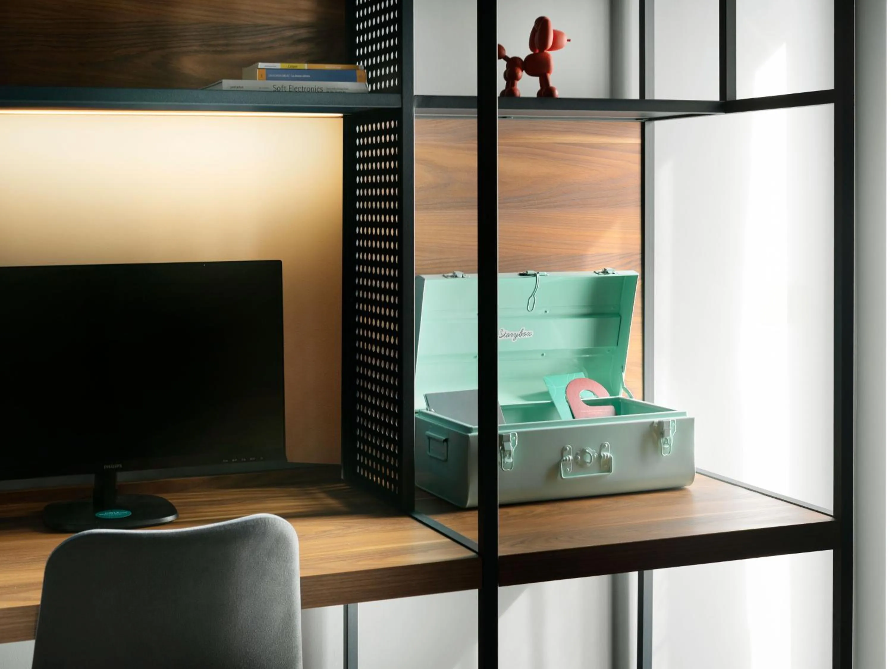 TV and multimedia in 21 House of Stories Navigli