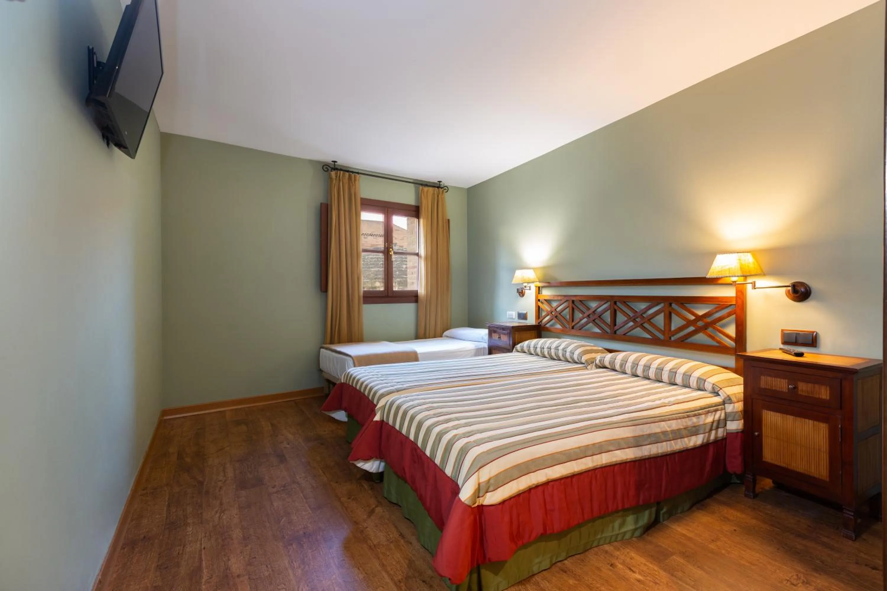 Photo of the whole room, Bed in Hotel Palacio Pujadas by Pandora Hoteles