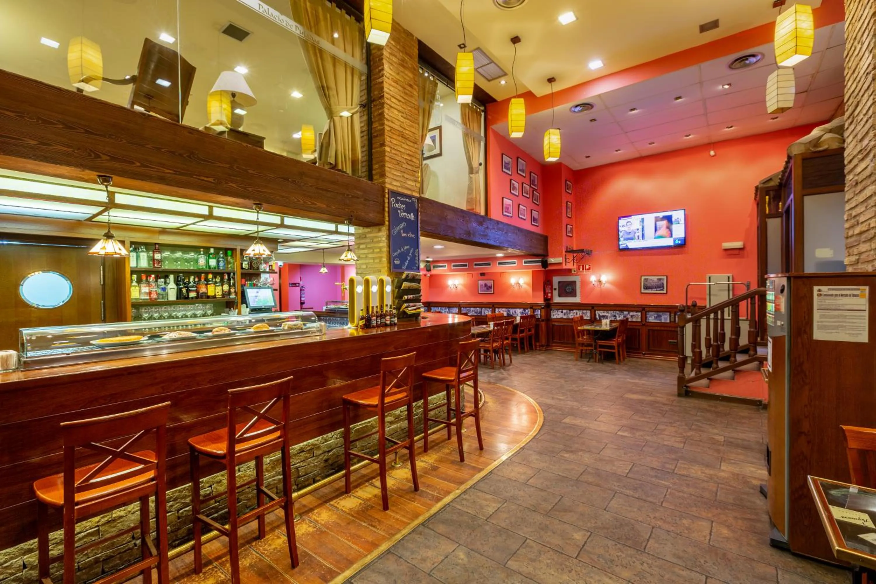 Restaurant/places to eat in Hotel Palacio Pujadas by Pandora Hoteles