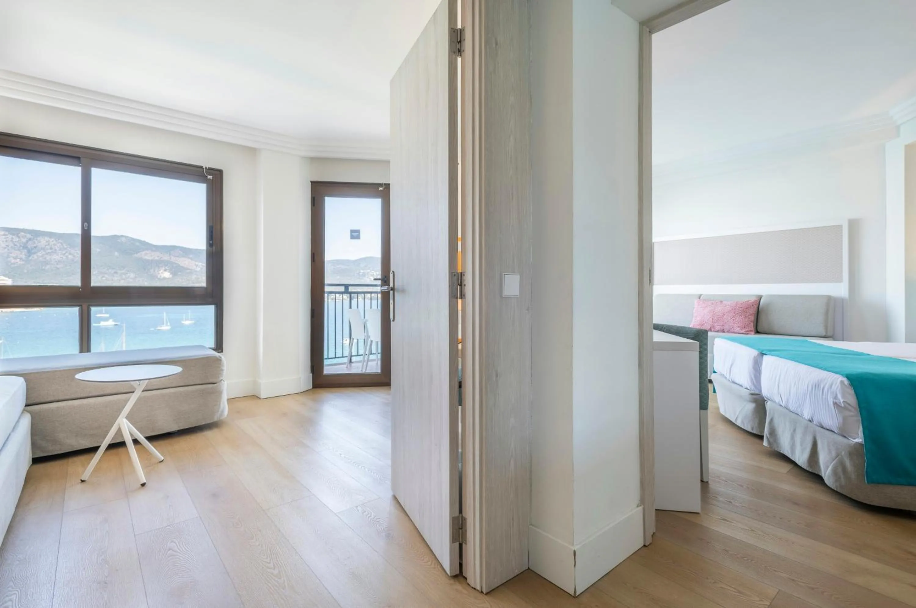 Photo of the whole room, Bed in Leonardo Royal Hotel Mallorca