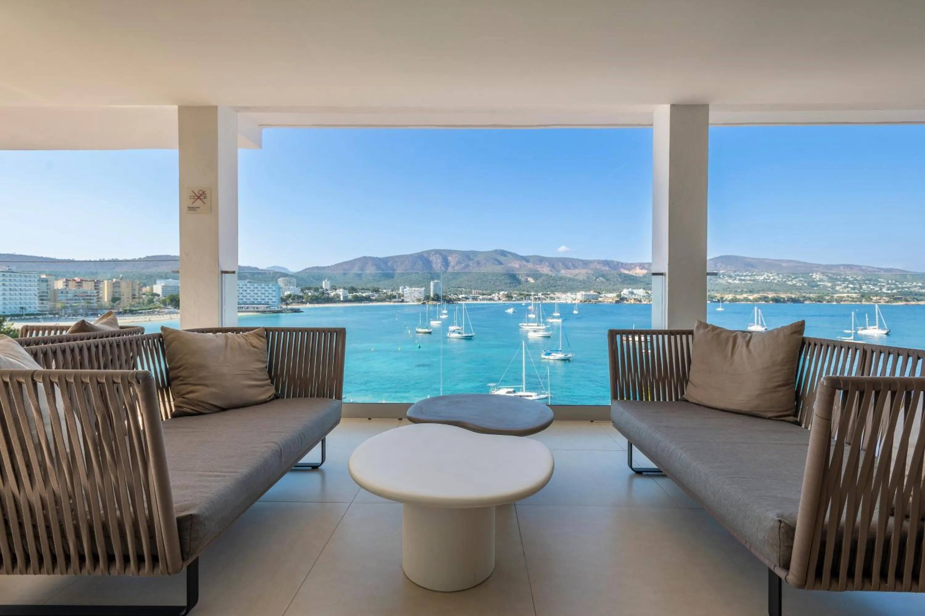 Lobby or reception in Leonardo Royal Hotel Mallorca