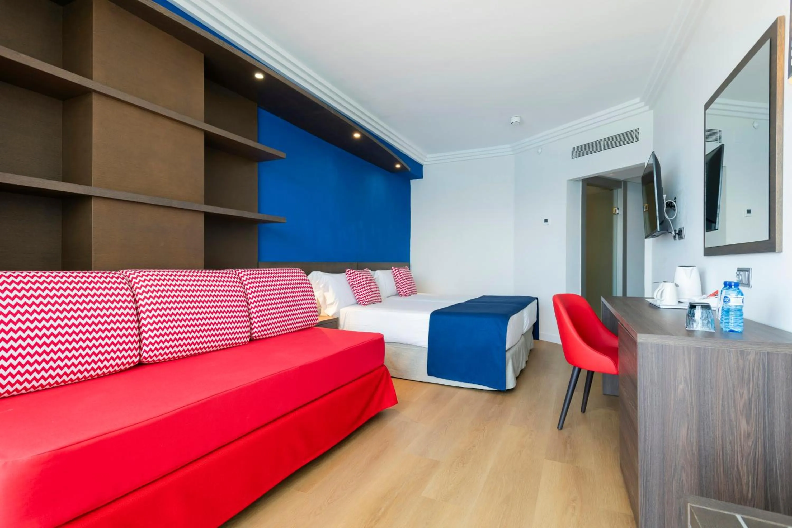 Bedroom, Bed in Leonardo Royal Hotel Mallorca