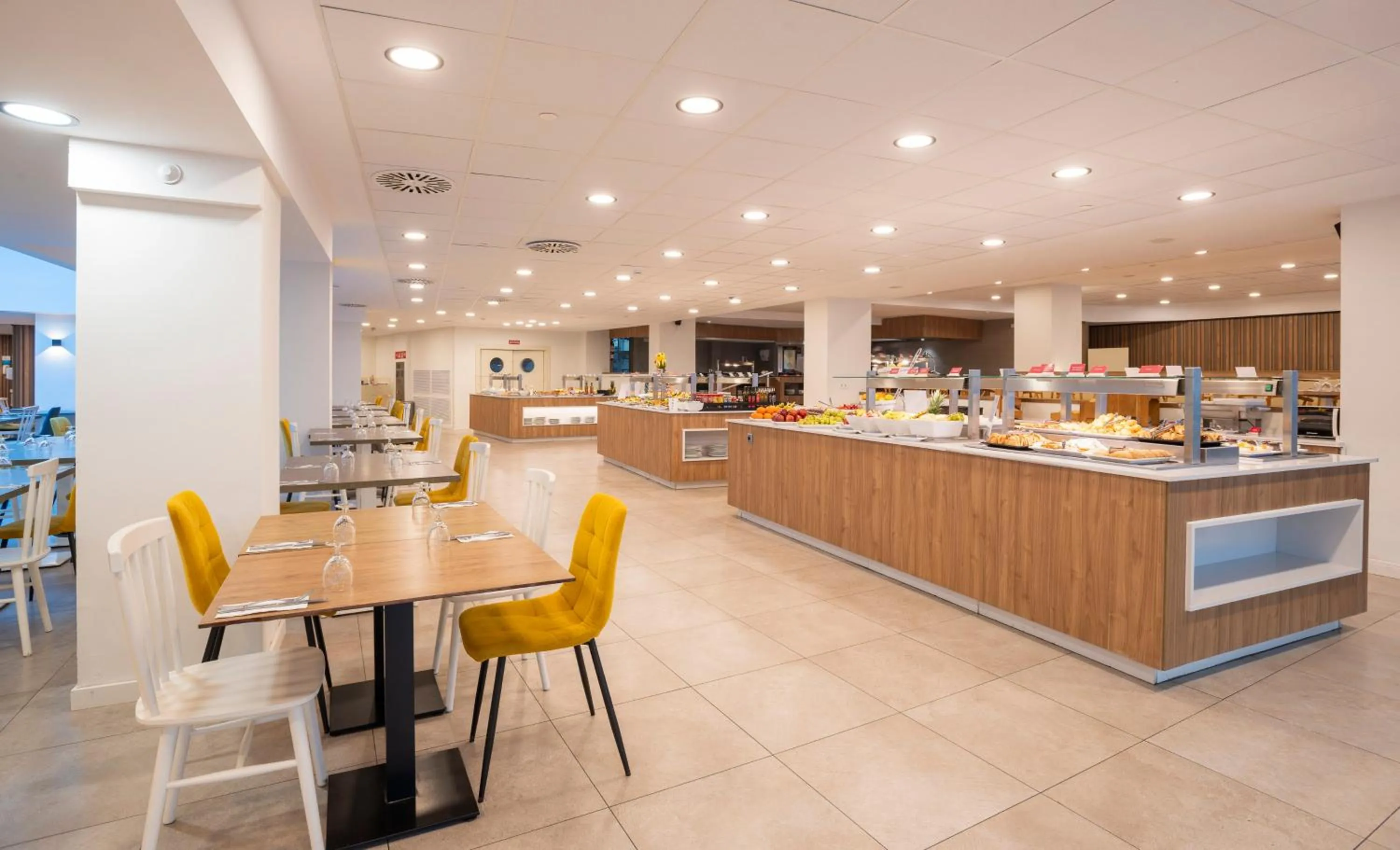 Restaurant/places to eat in Leonardo Royal Hotel Mallorca