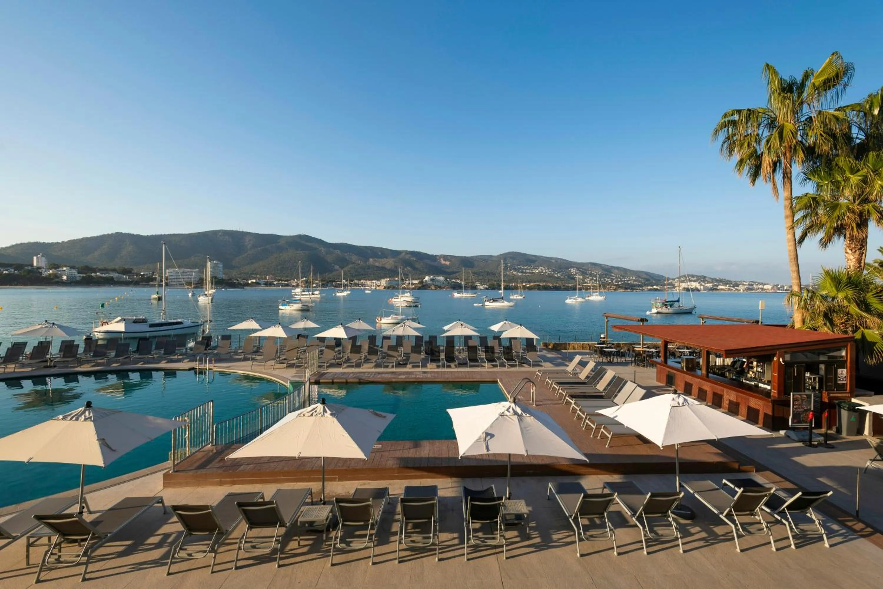 Beach in Leonardo Royal Hotel Mallorca