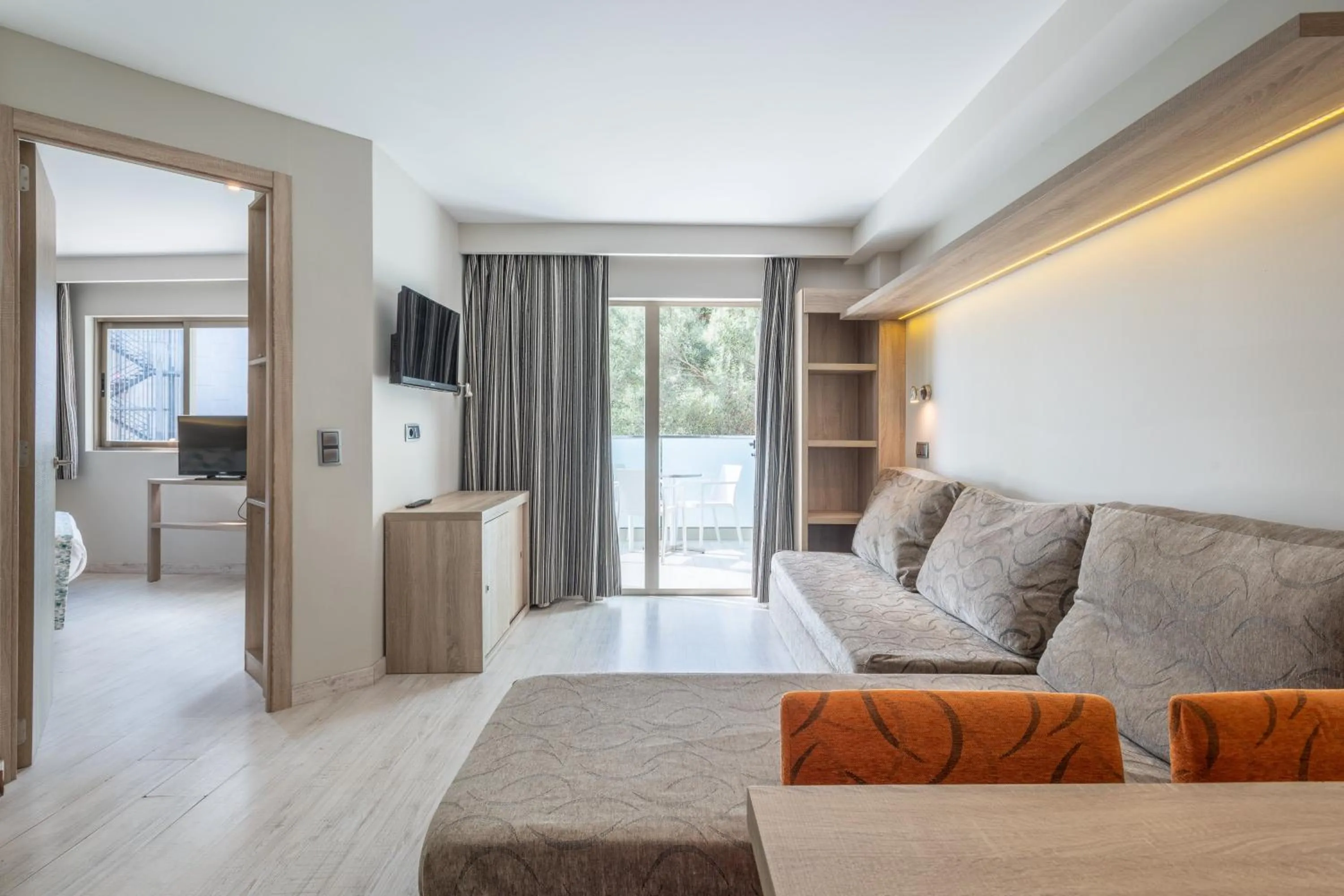 Photo of the whole room, Bed in Leonardo Royal Hotel Mallorca