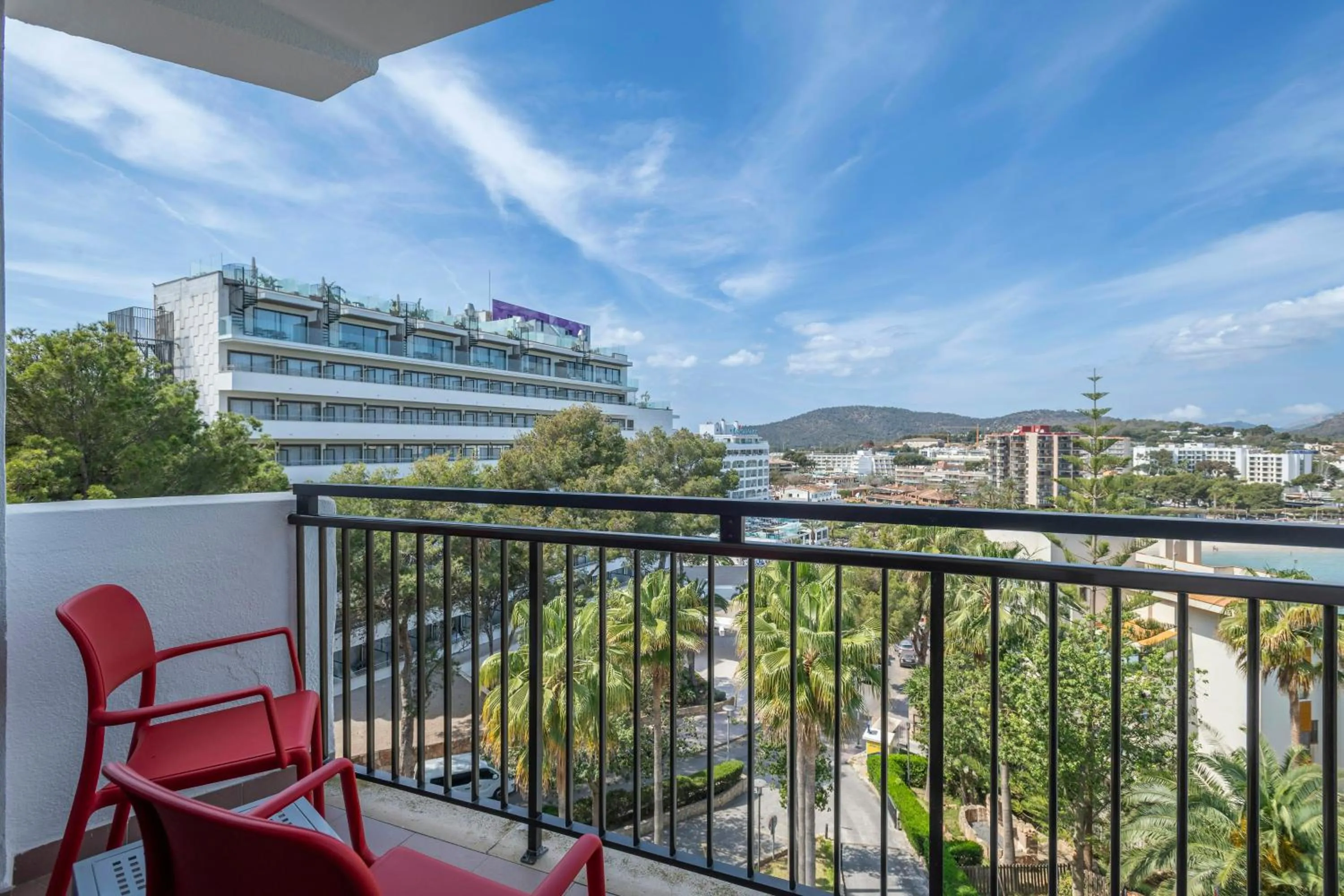 Photo of the whole room in Leonardo Royal Hotel Mallorca