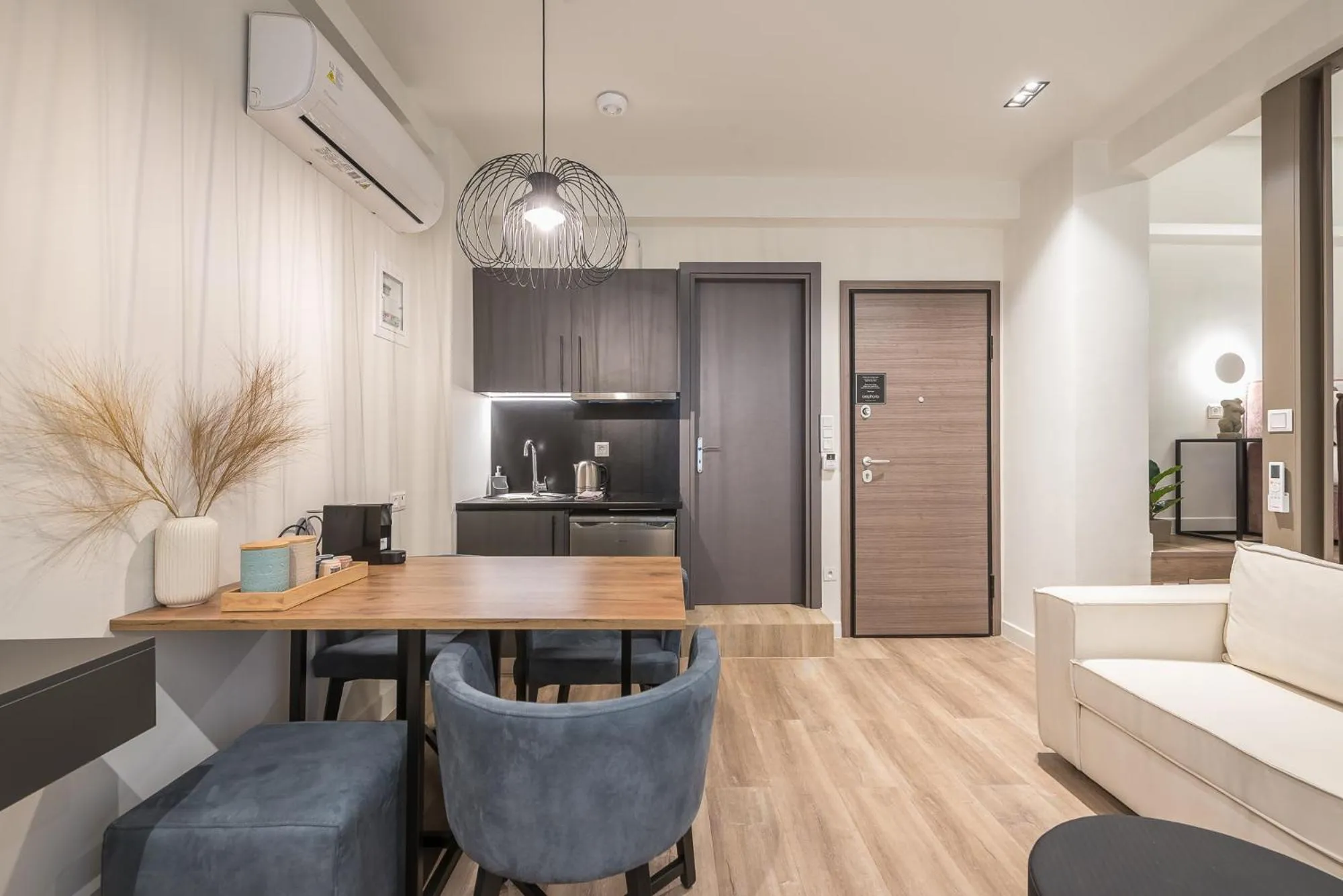 Photo of the whole room in Aeiphoria Suites & Rooms - Athens