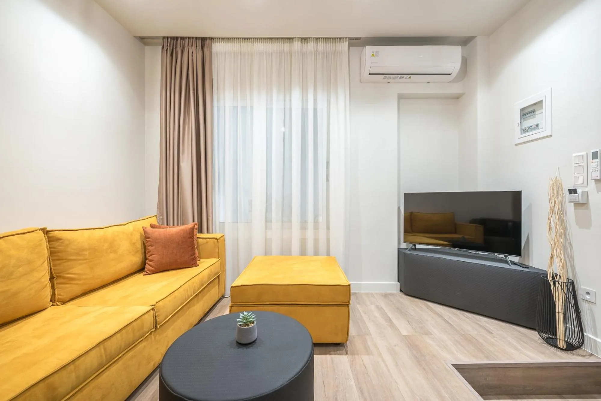 TV and multimedia in Aeiphoria Suites & Rooms - Athens