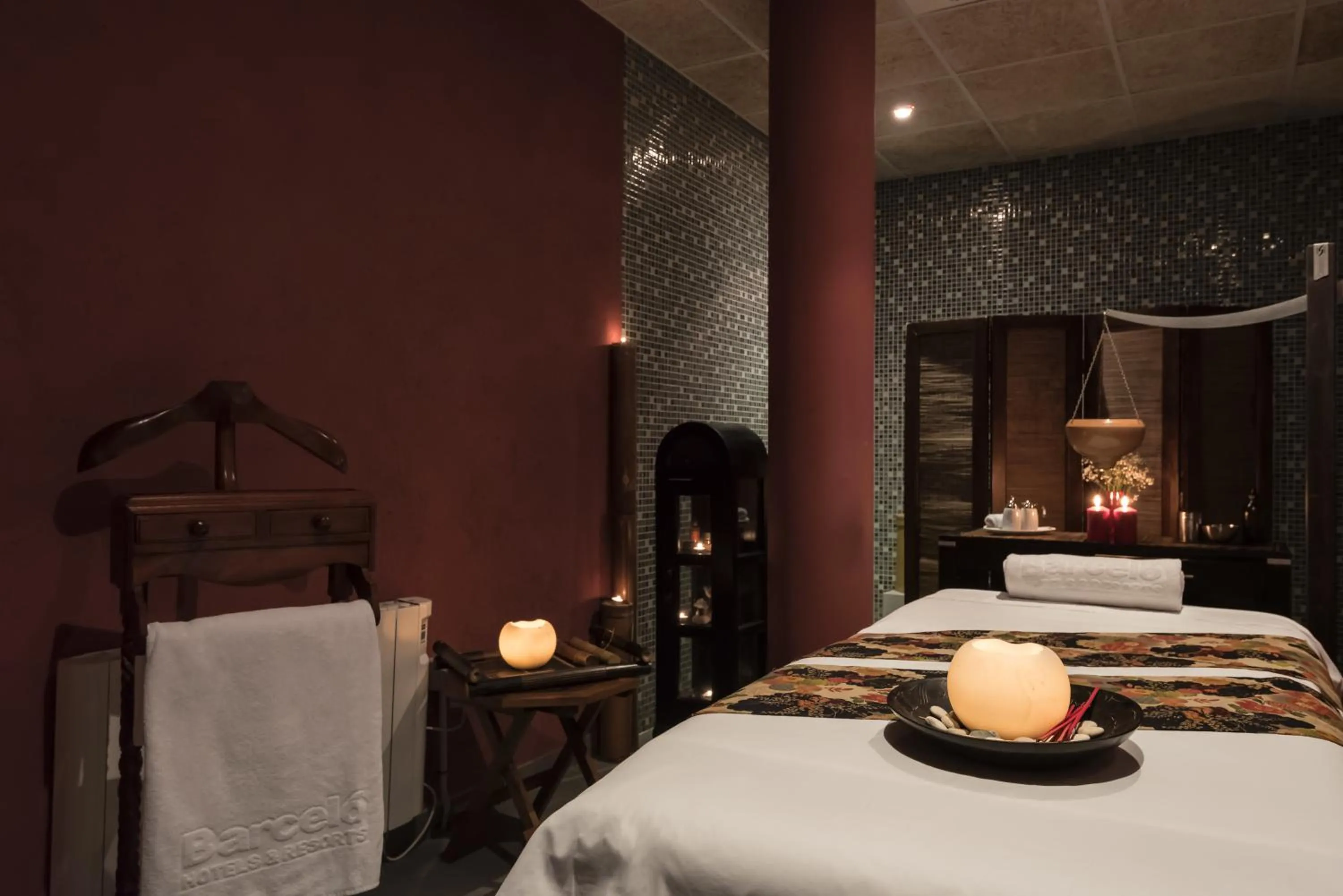Spa and wellness centre/facilities, Bed in Hotel & Spa Monasterio de Boltaña