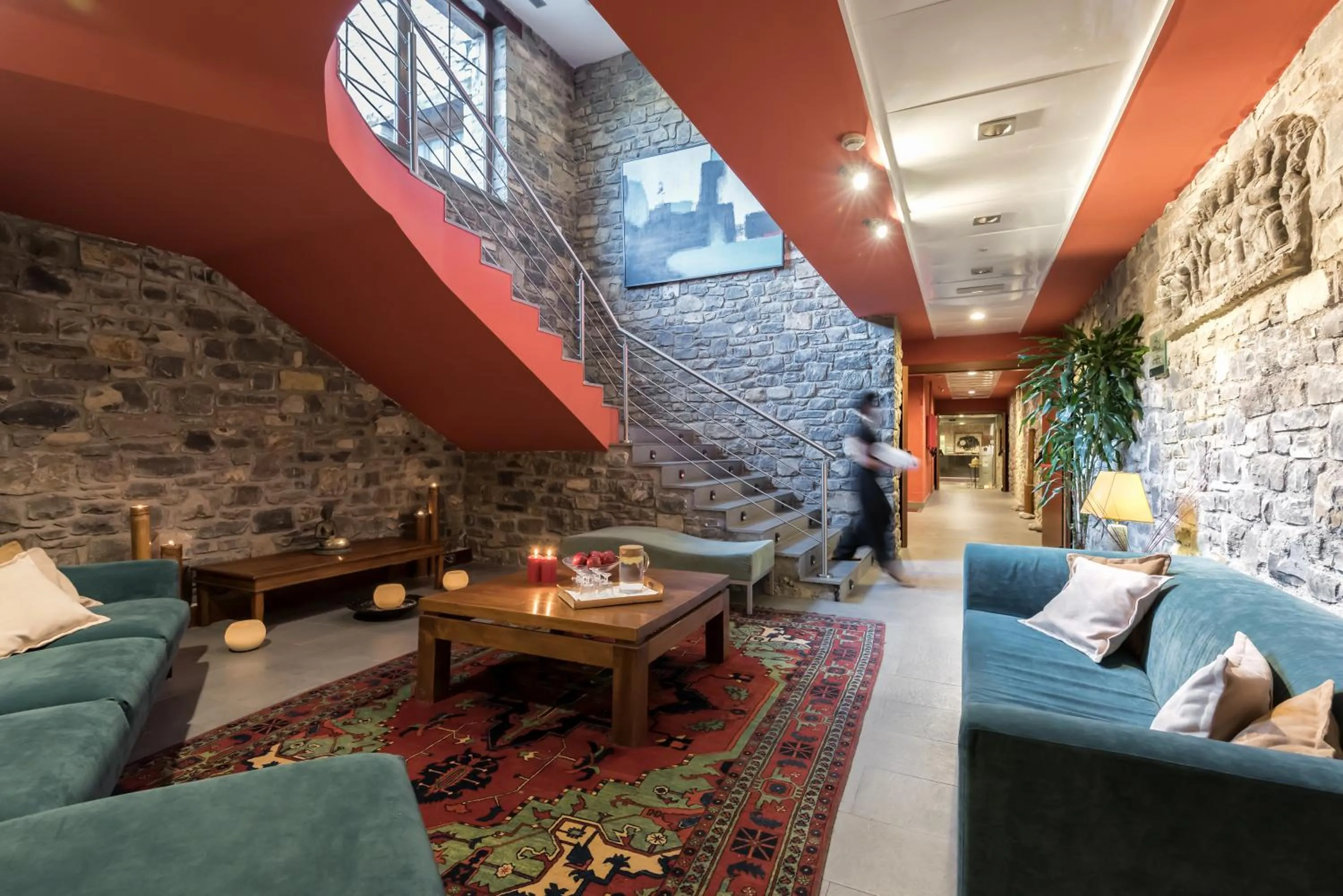 Area and facilities in Hotel & Spa Monasterio de Boltaña