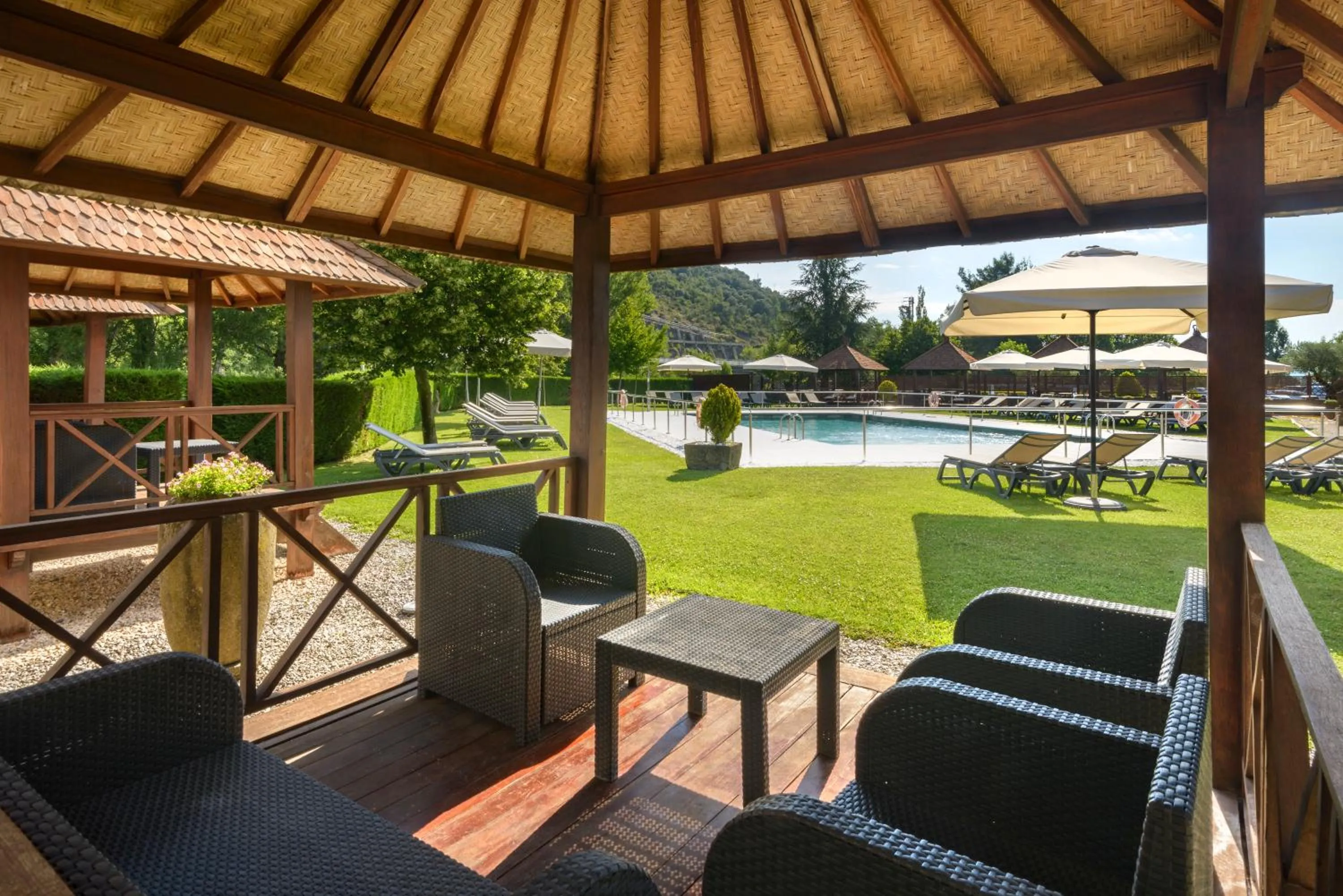 Garden in Hotel & Spa Monasterio de Boltaña