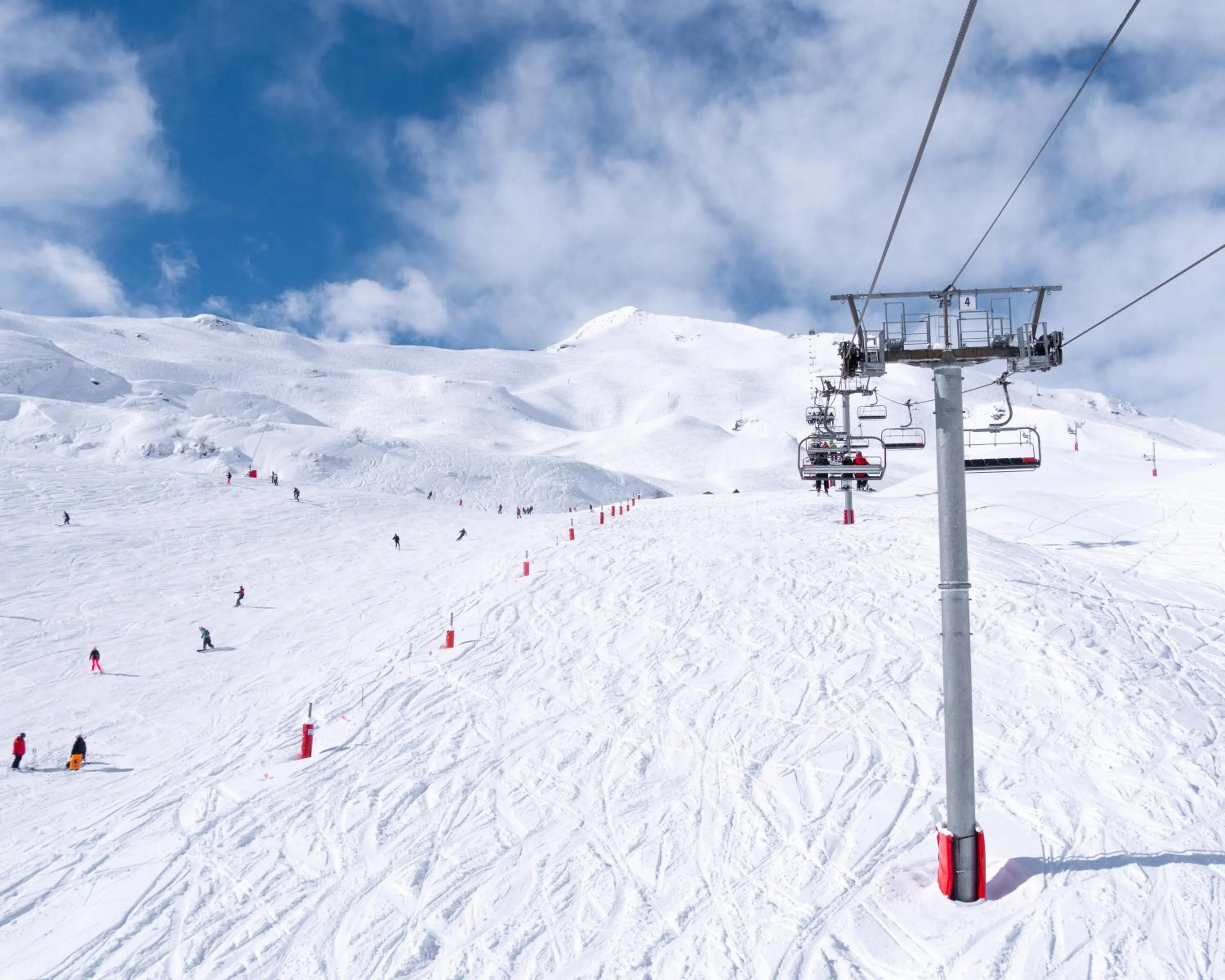 Skiing in Hotel & Spa Monasterio de Boltaña