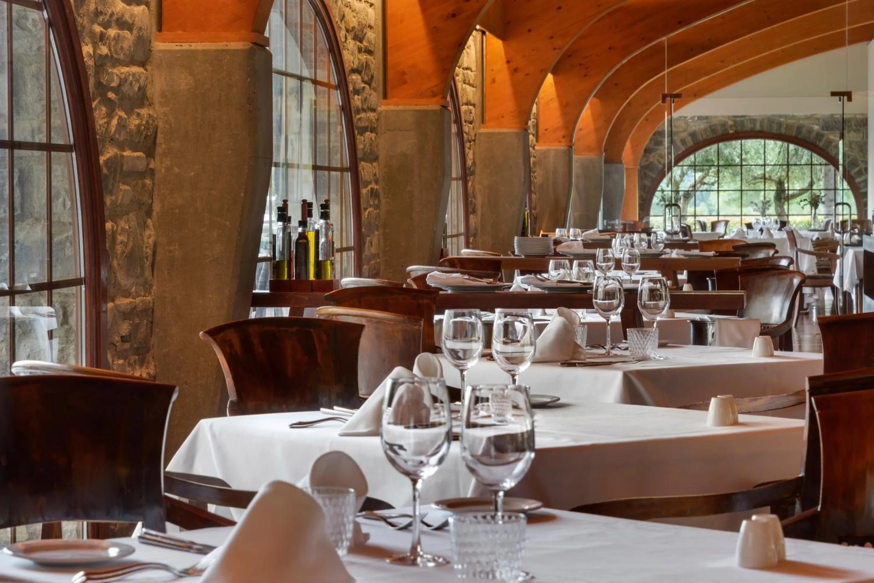 Restaurant/places to eat in Hotel & Spa Monasterio de Boltaña