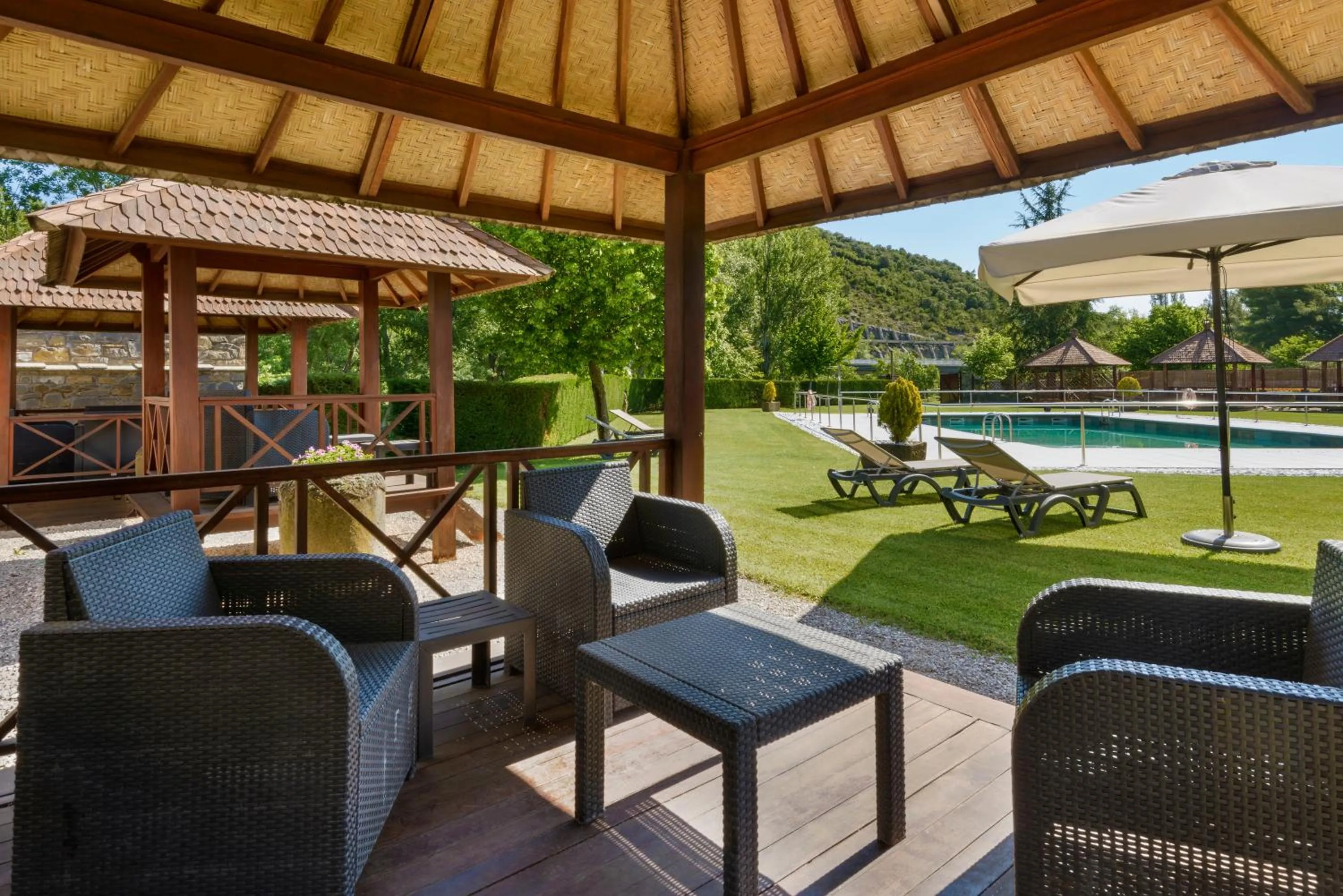 Swimming pool in Hotel & Spa Monasterio de Boltaña