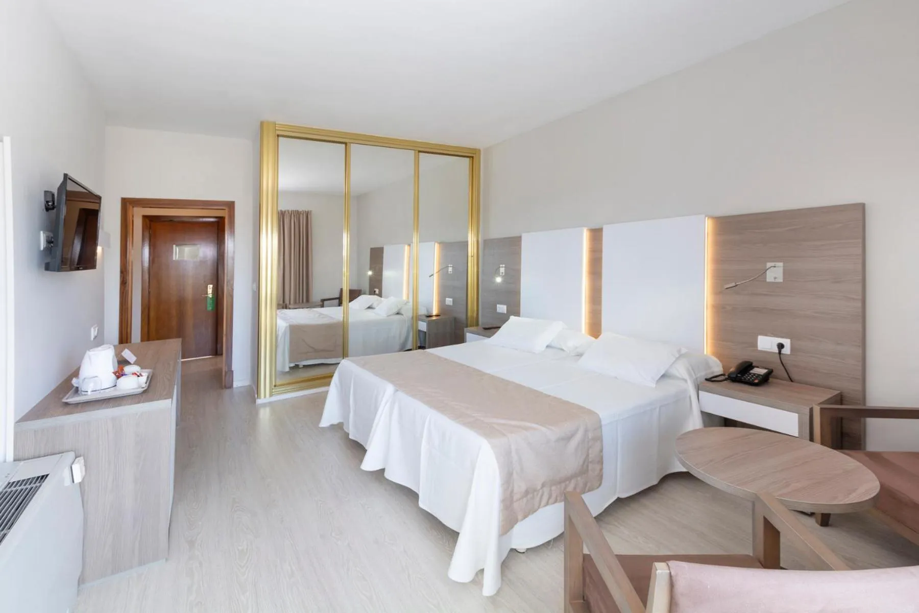 Bedroom, Bed in Mar Hotels Paguera & Spa