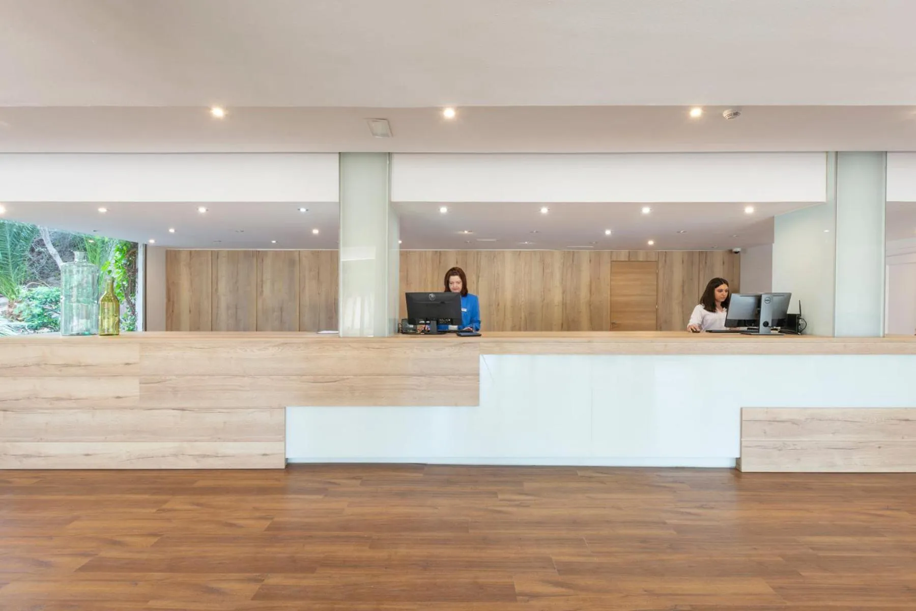 Lobby or reception in Mar Hotels Paguera & Spa