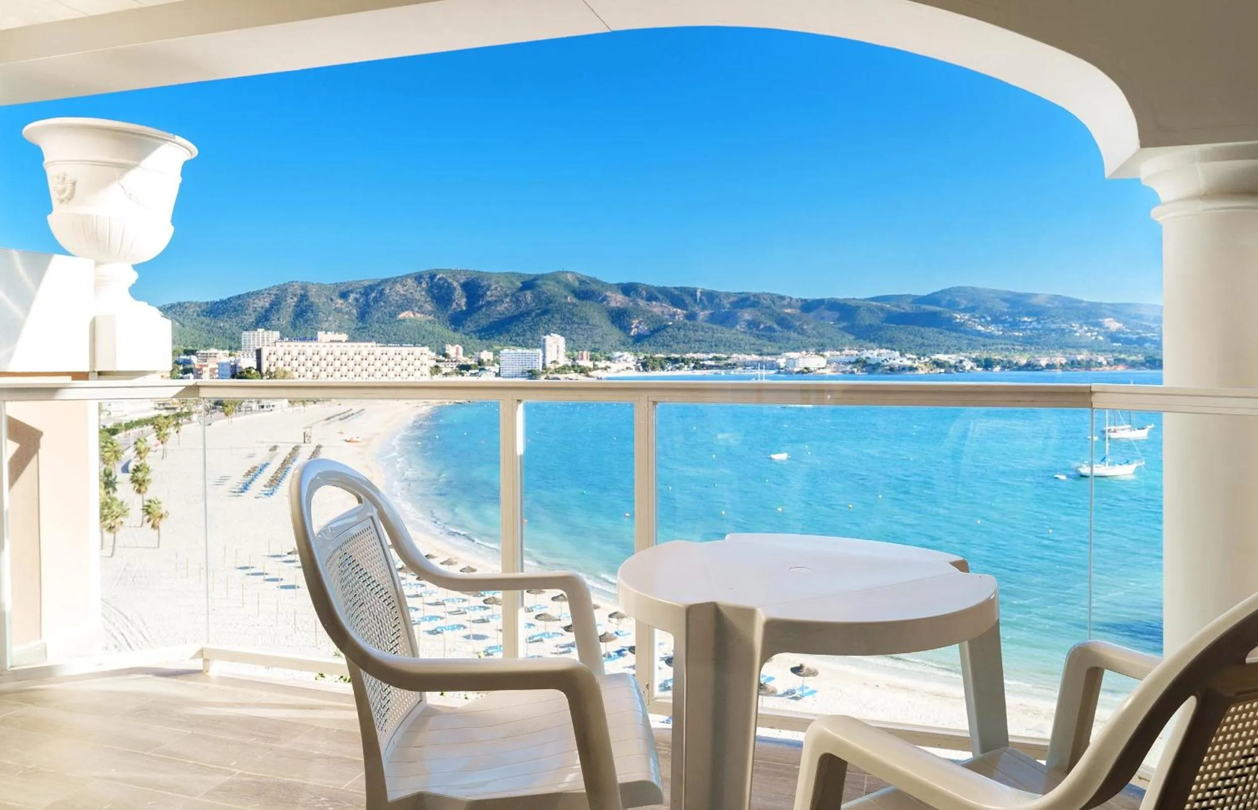 Balcony/Terrace in Seramar Hotel Comodoro Playa