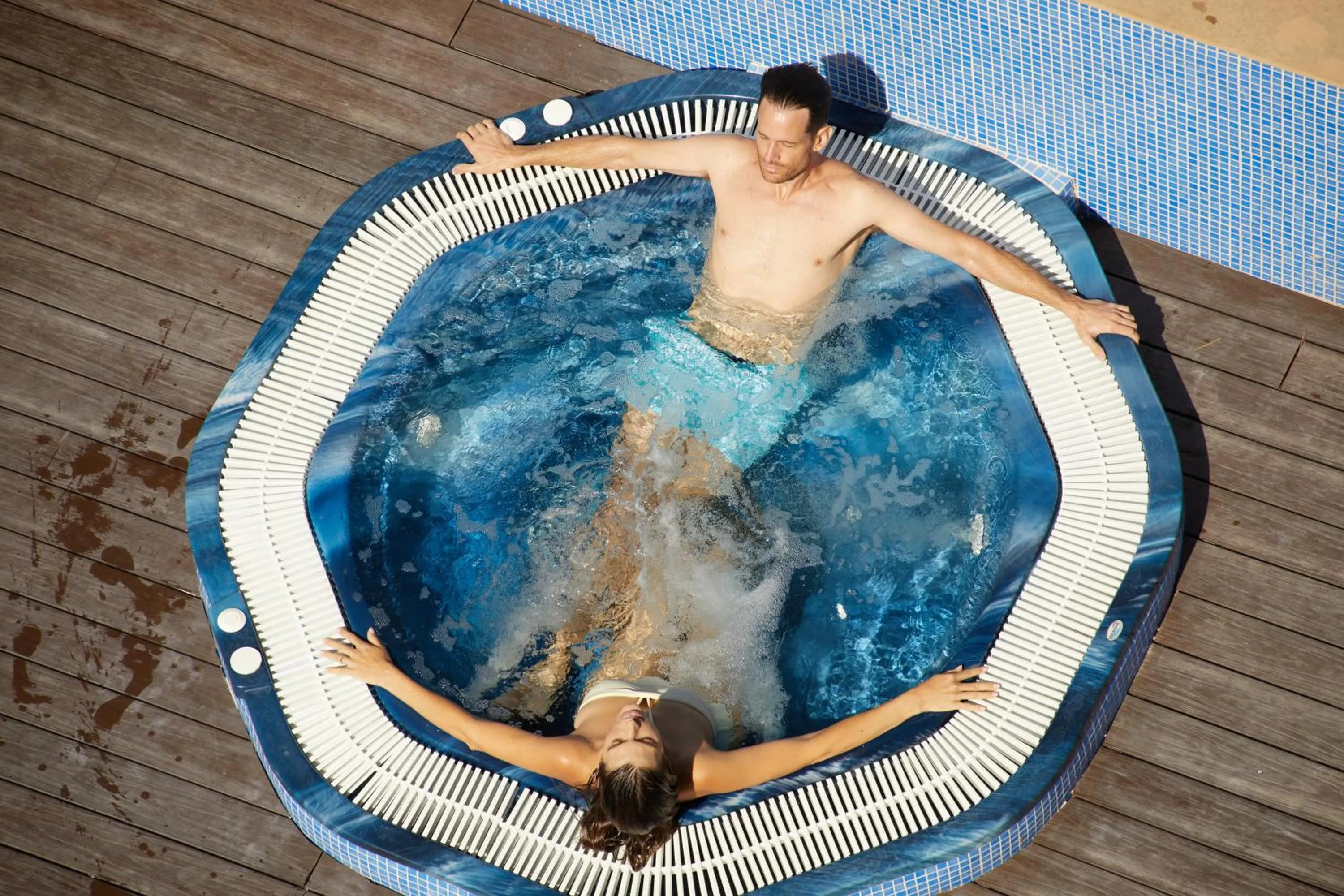 Hot Tub in JS Paradise Sport - Adults Only