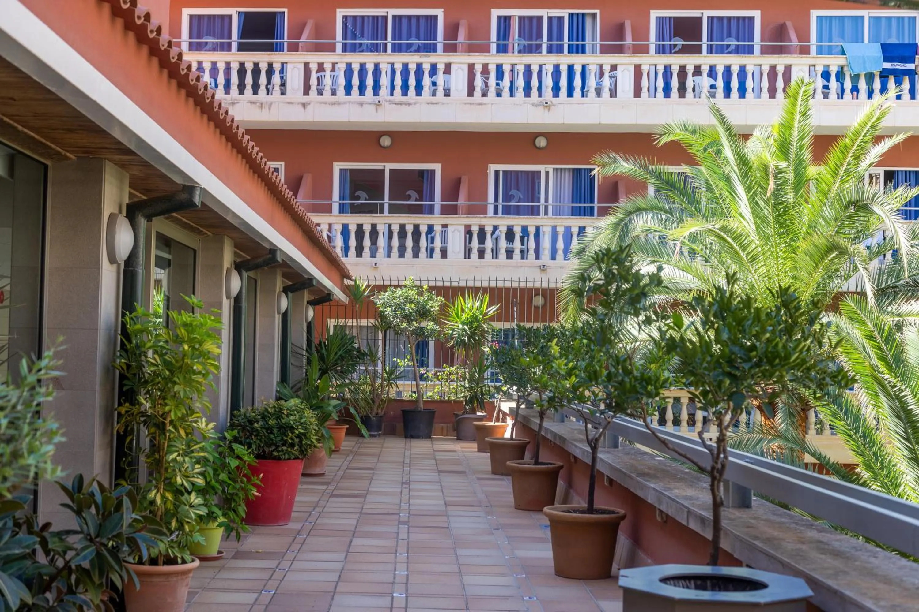 Facade/entrance in Seramar Hotel Luna Park Adults Only