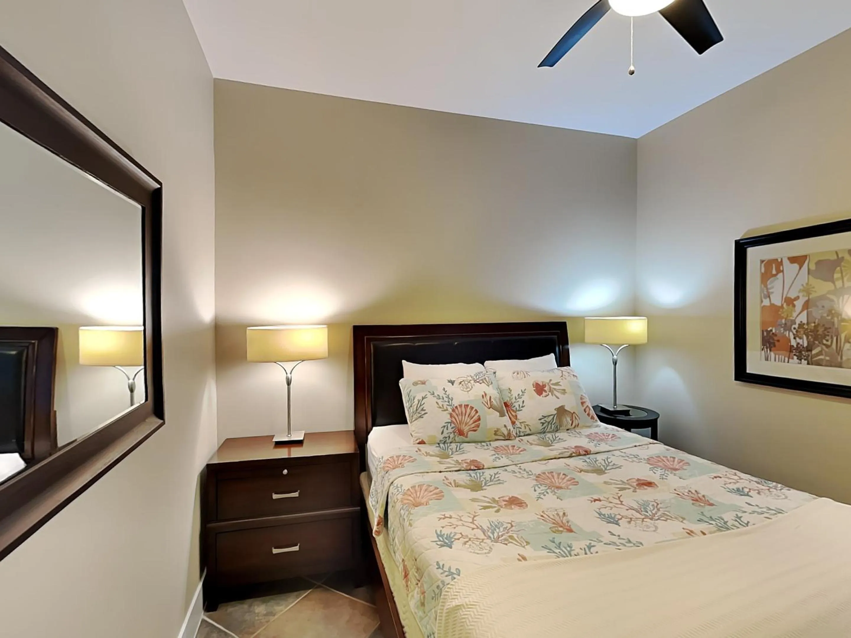 Property building, Bed in Precious Memories - Diamond Beach 513