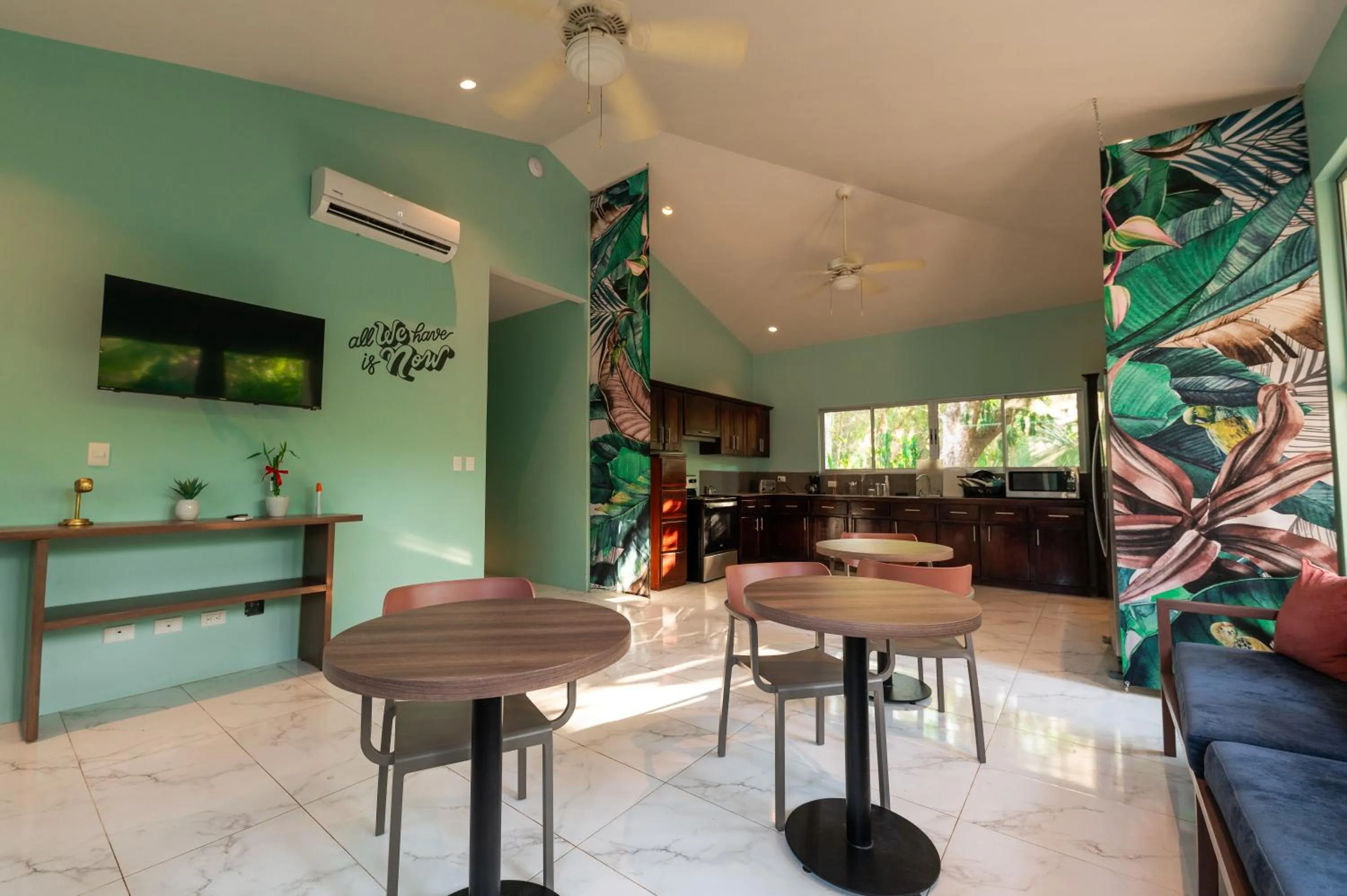 Living room in Marala Hotel