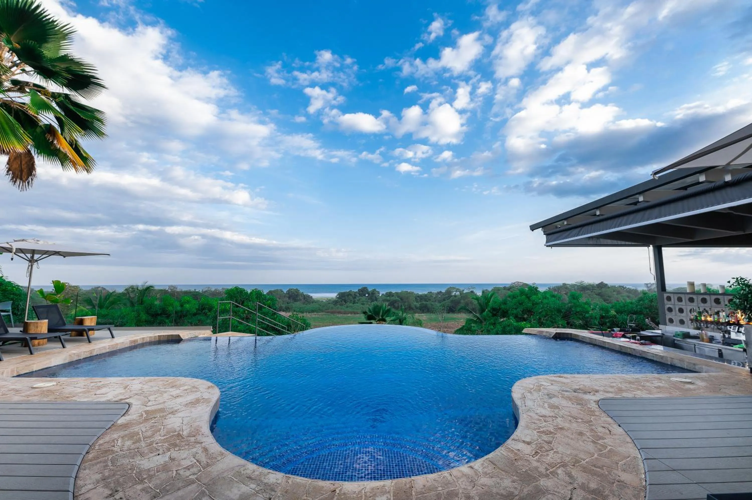 Swimming pool in Marala Hotel