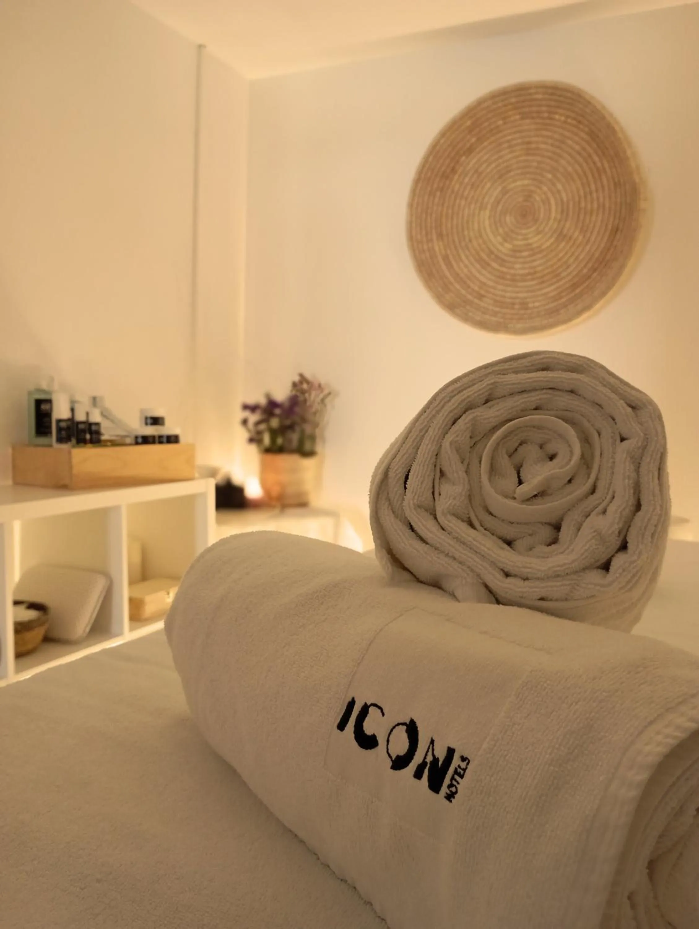 Massage, Bed in ICON Valparaiso - Adults Only