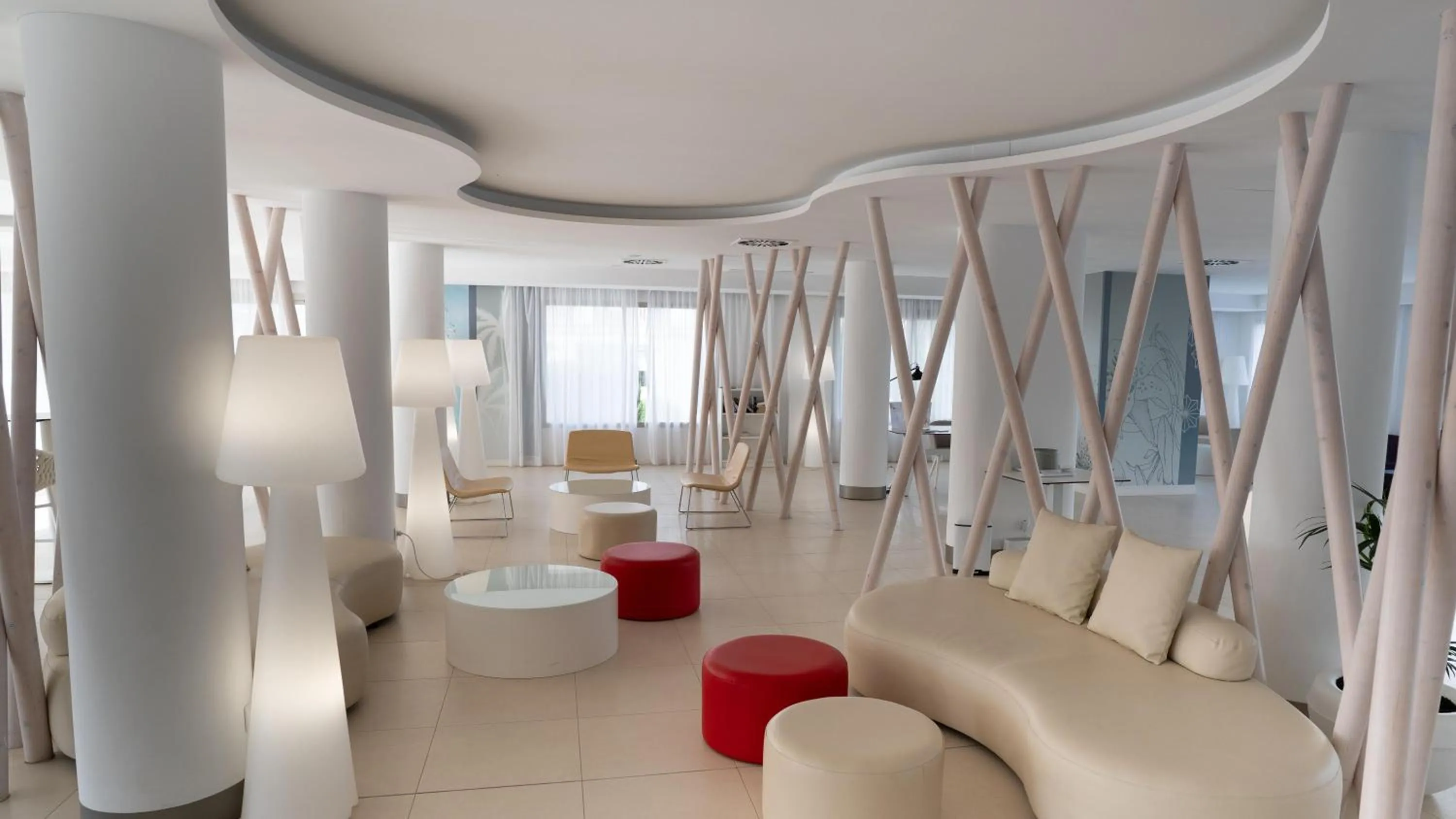 Lobby or reception in BLUESEA Anba Romaní