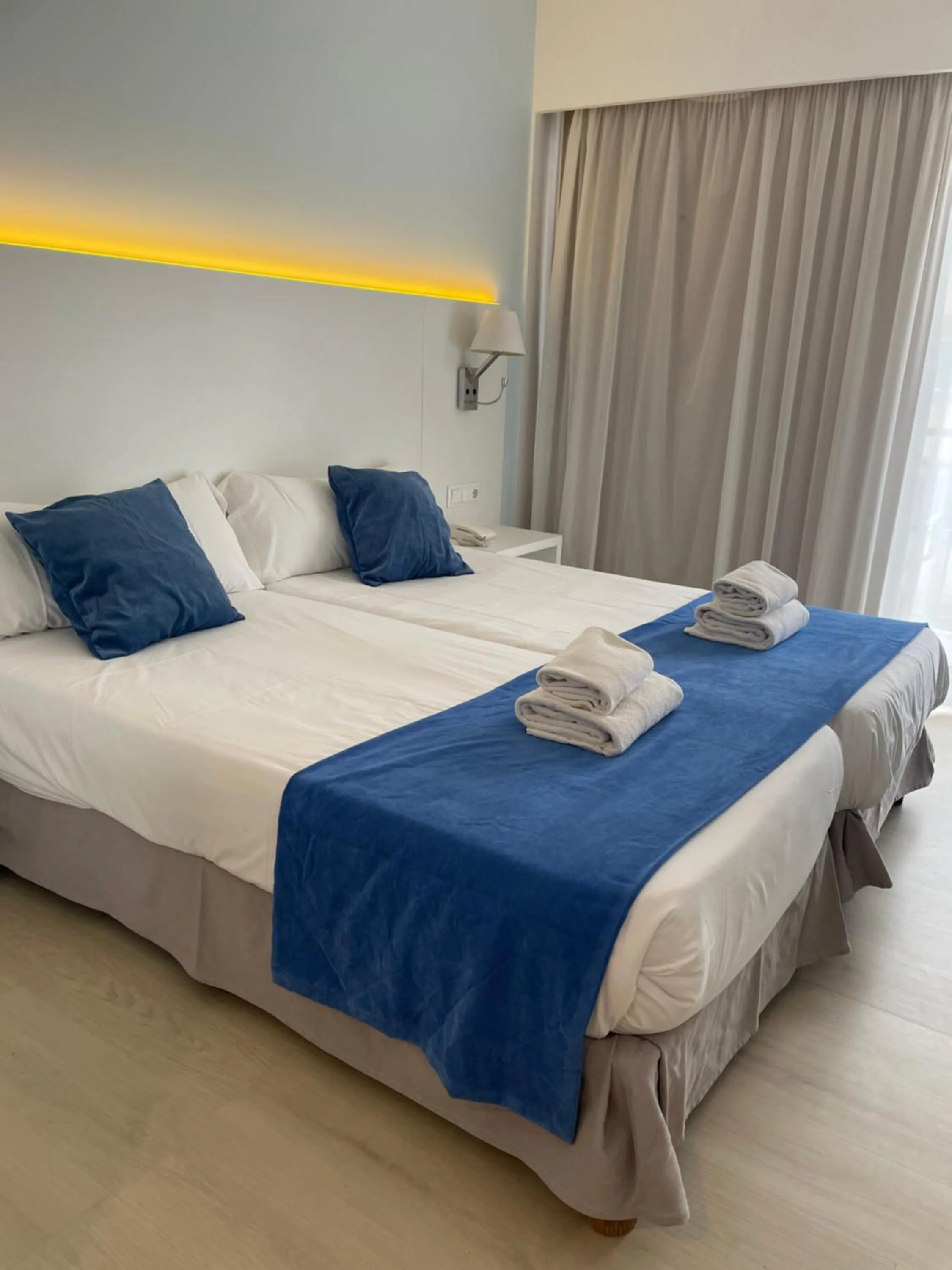 Bed in BLUESEA Anba Romaní