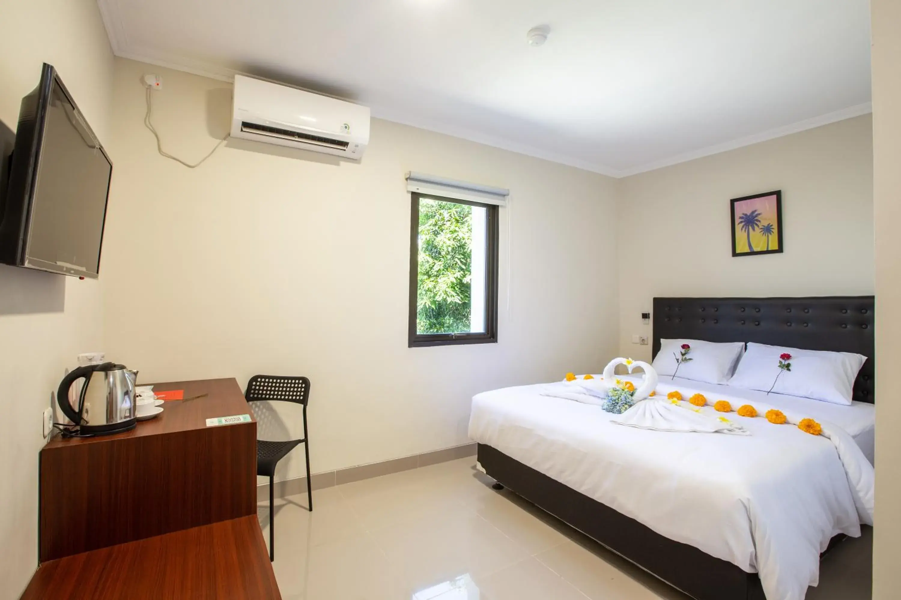 Standard Double Room in Liberta Home Seririt Bali Standard Double Room in Liberta Home Seririt Bali