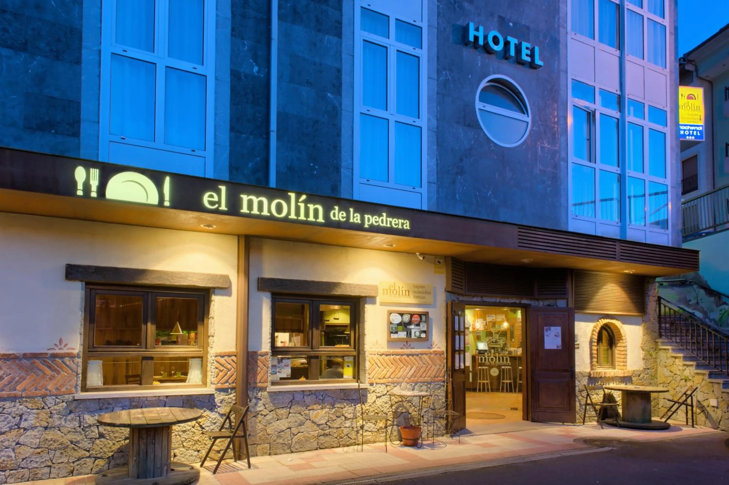 Property building in Hotel Nochendi