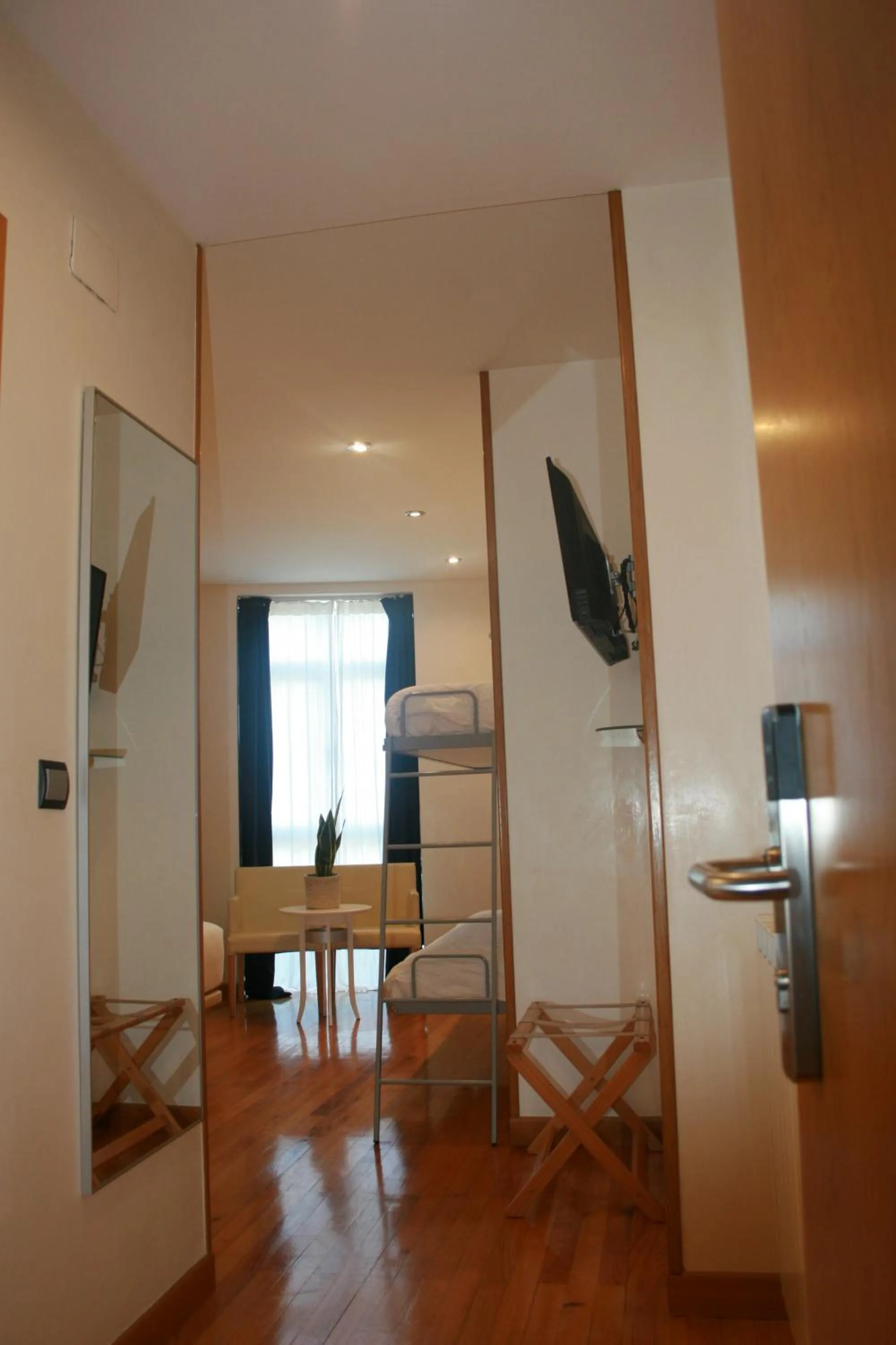 bunk bed in Hotel Nochendi