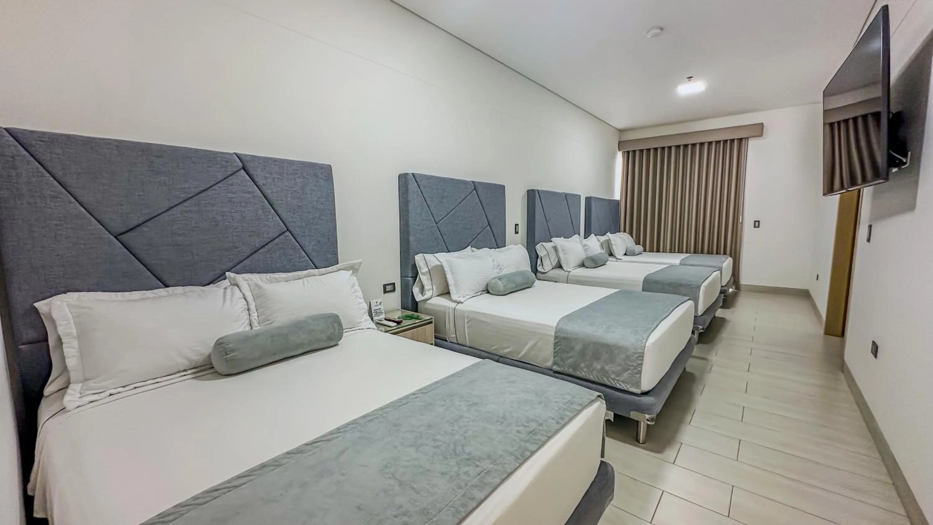 Bedroom, Bed in Hotel Marco Polo Rodadero