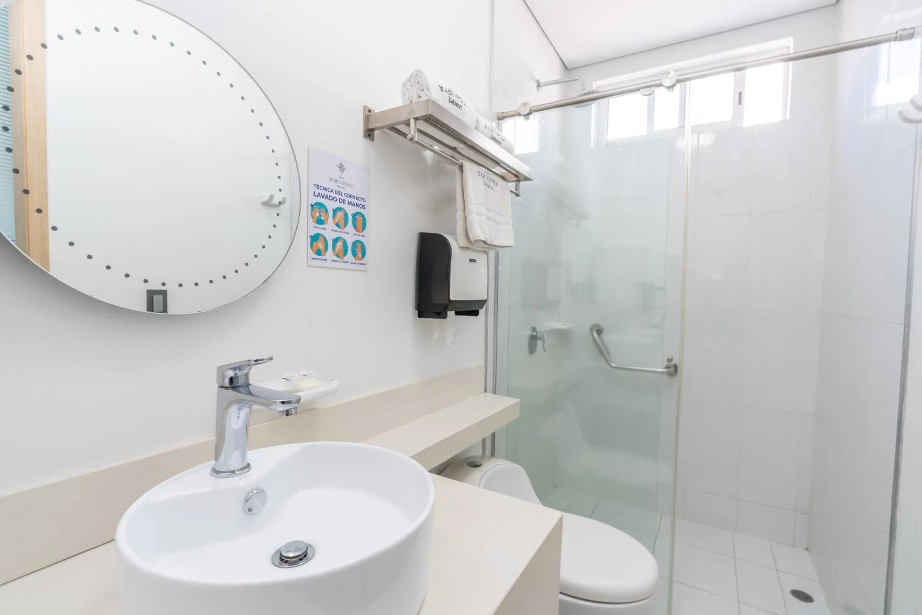 Bathroom in Hotel Marco Polo Rodadero