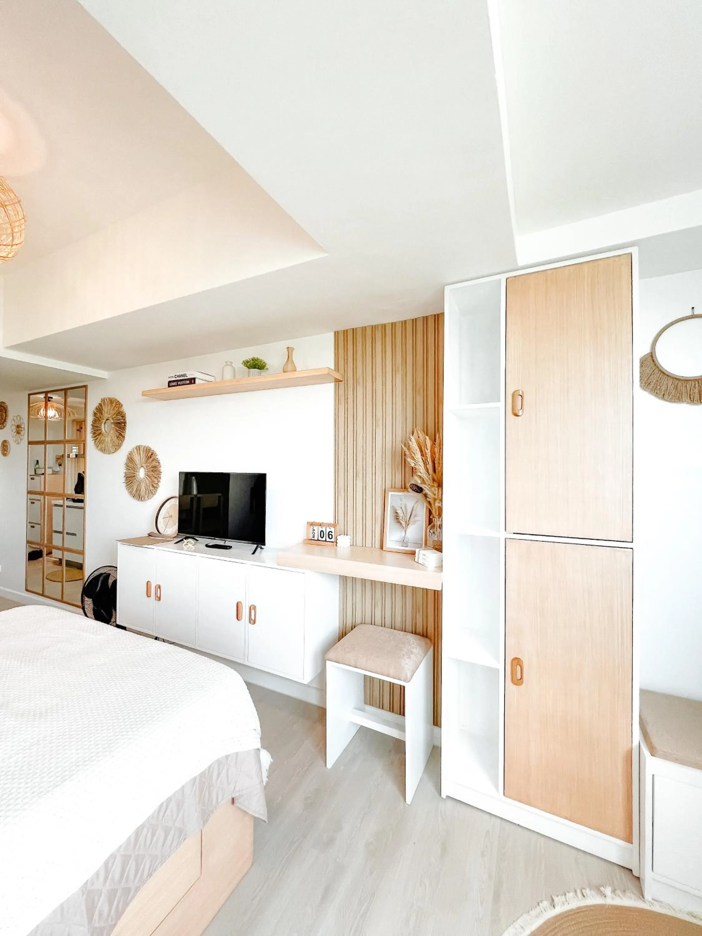 TV and multimedia, Bed in Serenity Sanctuary at Azure North Residences
