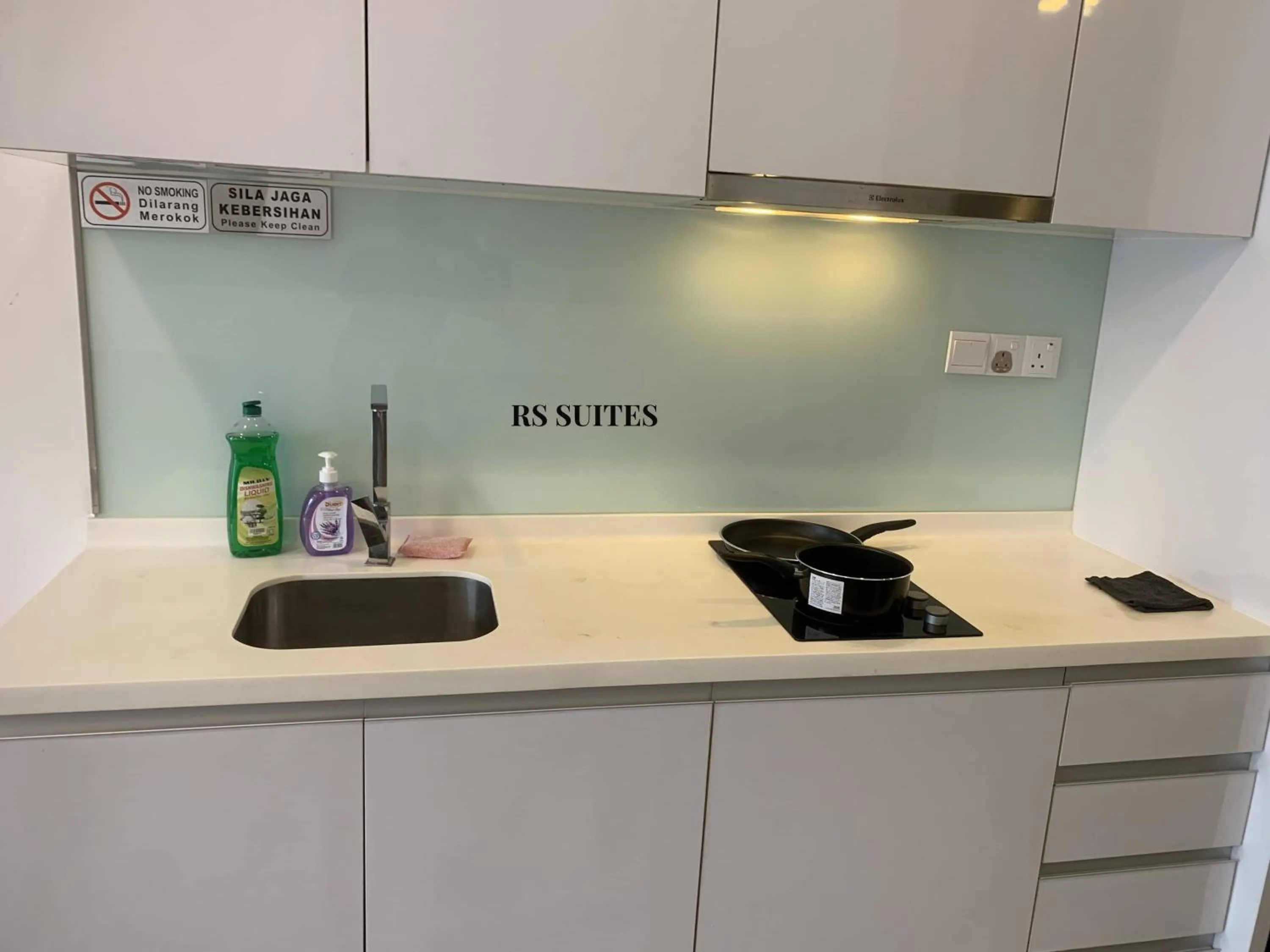 Kitchen or kitchenette in RS Suites In Bukit Bintang