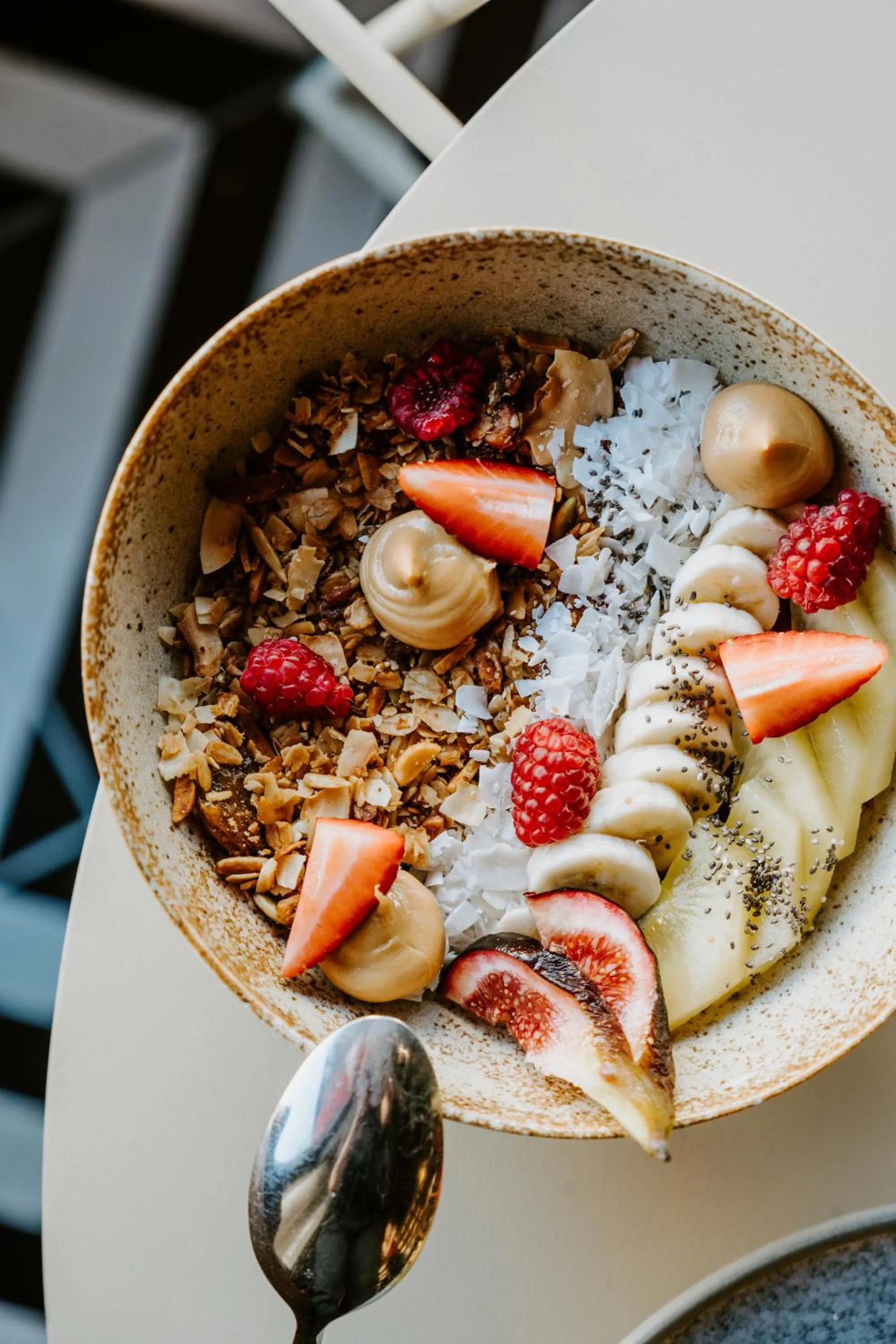 Food and drinks in The Motley Hotel Richmond, Tapestry Collection by Hilton