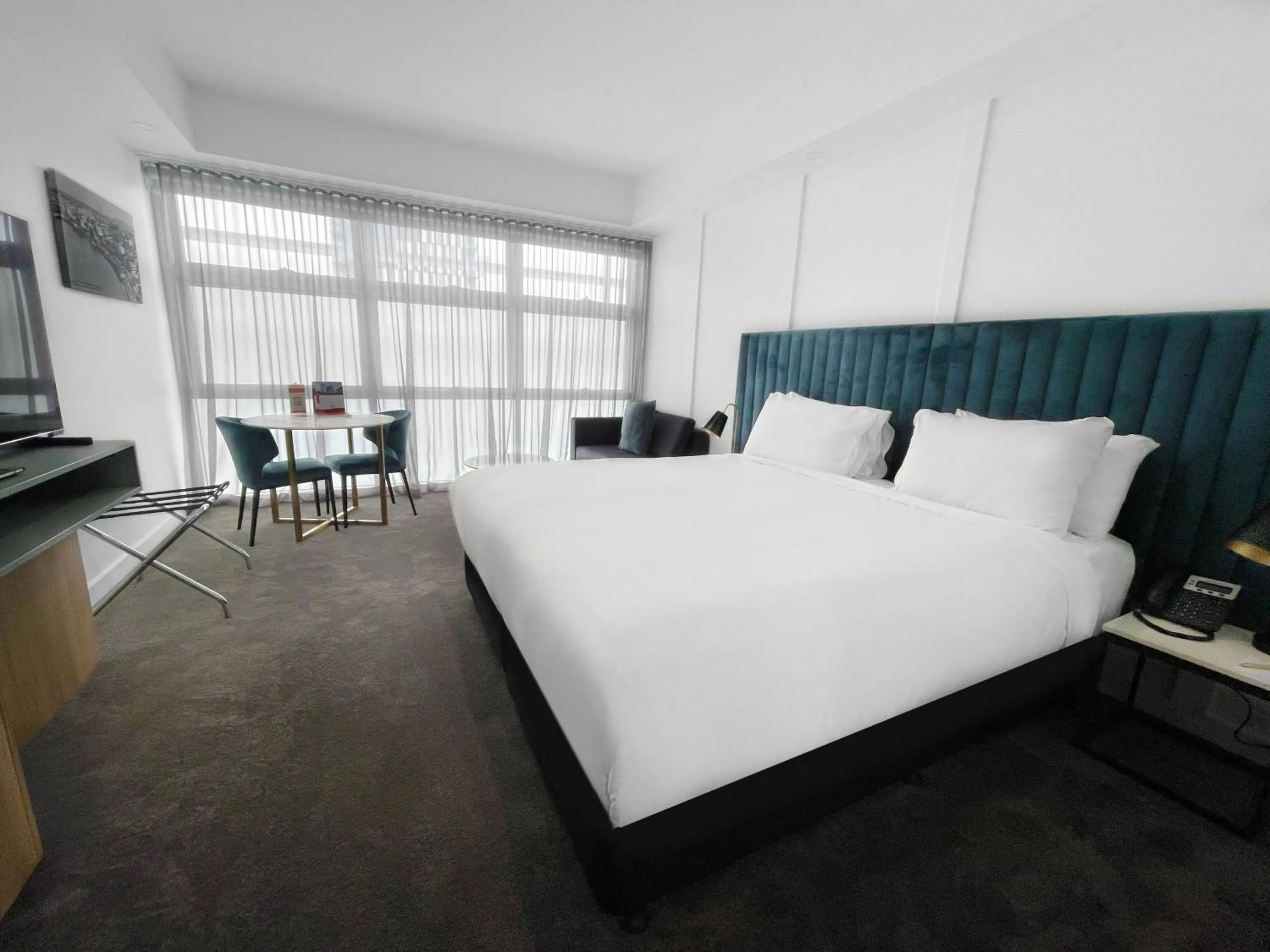 Bed in Swiss-Belhotel Woolloongabba, Brisbane