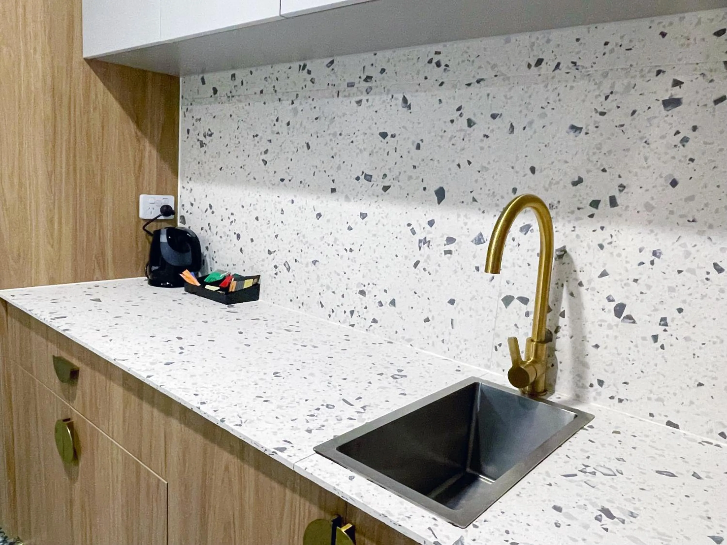 Kitchen or kitchenette in Swiss-Belhotel Woolloongabba, Brisbane