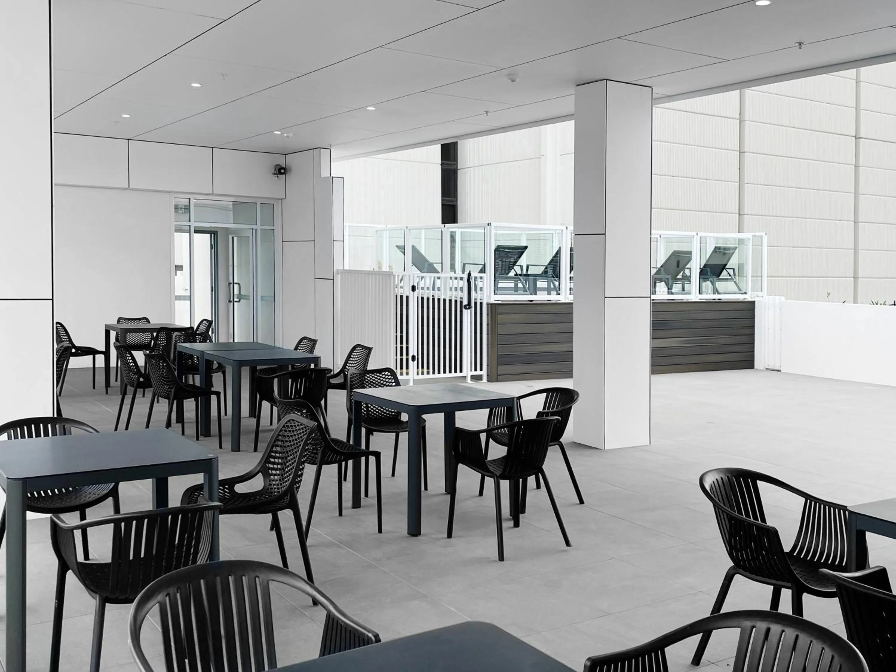 Restaurant/places to eat in Swiss-Belhotel Woolloongabba, Brisbane