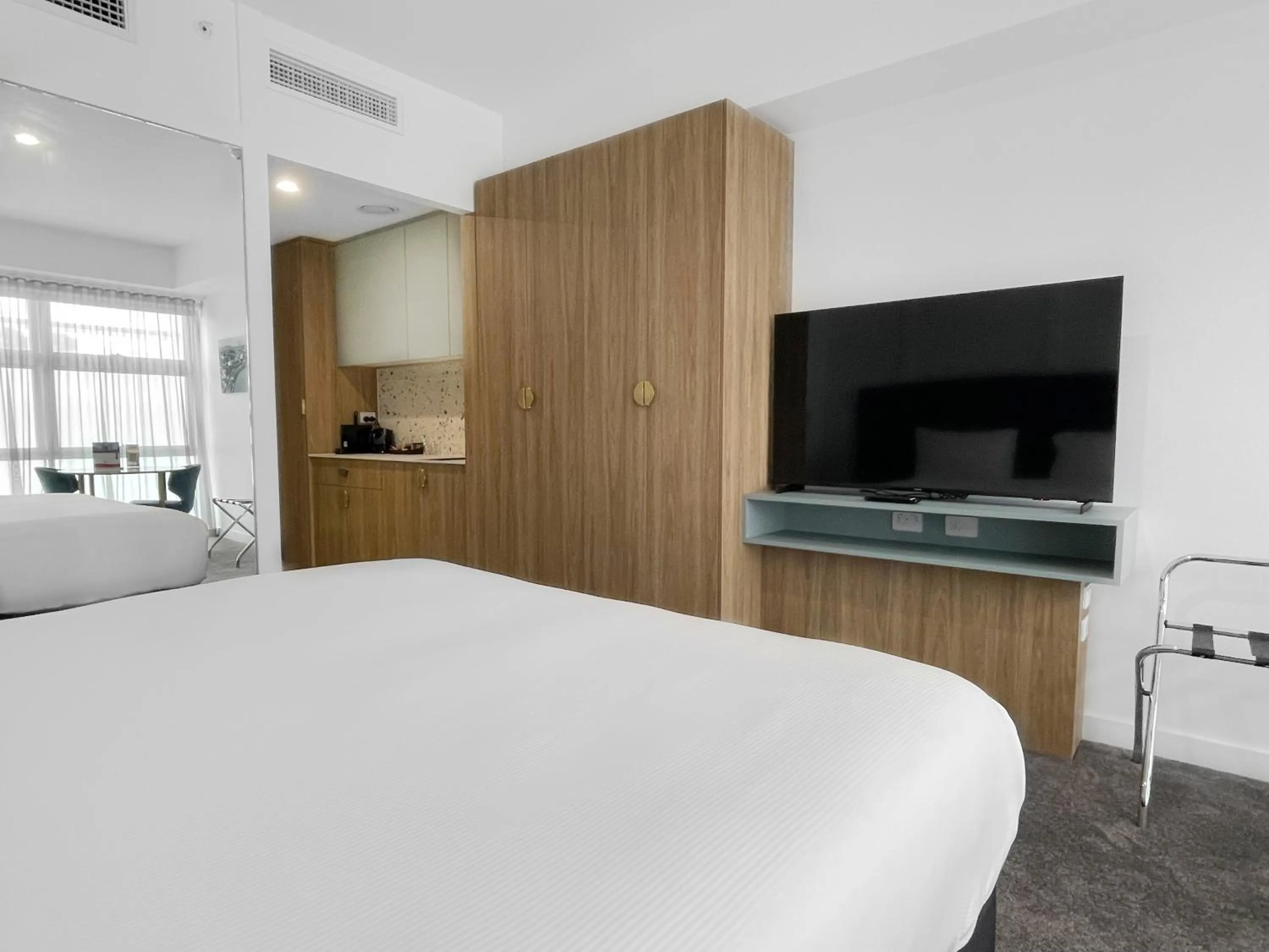 Bed in Swiss-Belhotel Woolloongabba, Brisbane
