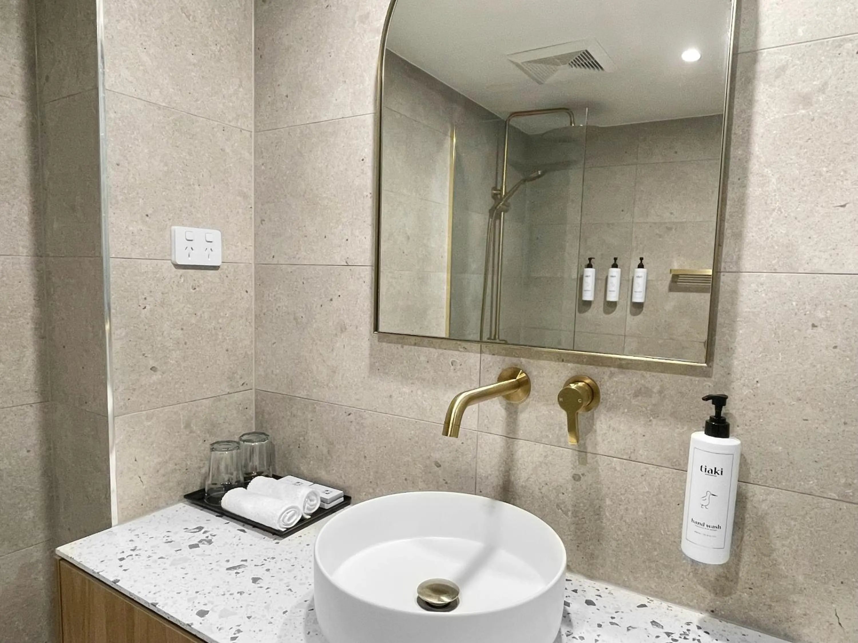 Bathroom in Swiss-Belhotel Woolloongabba, Brisbane