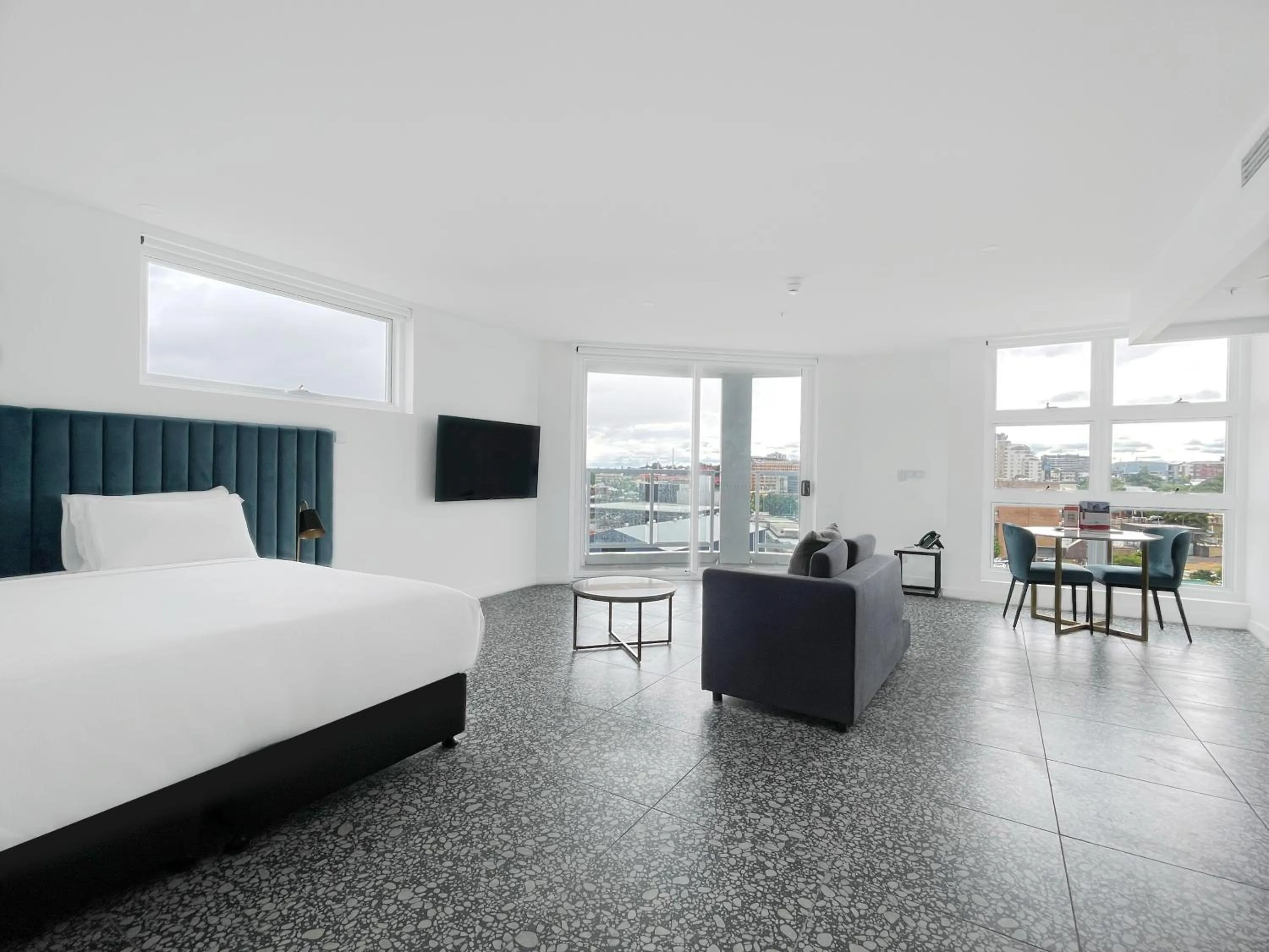 Bed in Swiss-Belhotel Woolloongabba, Brisbane