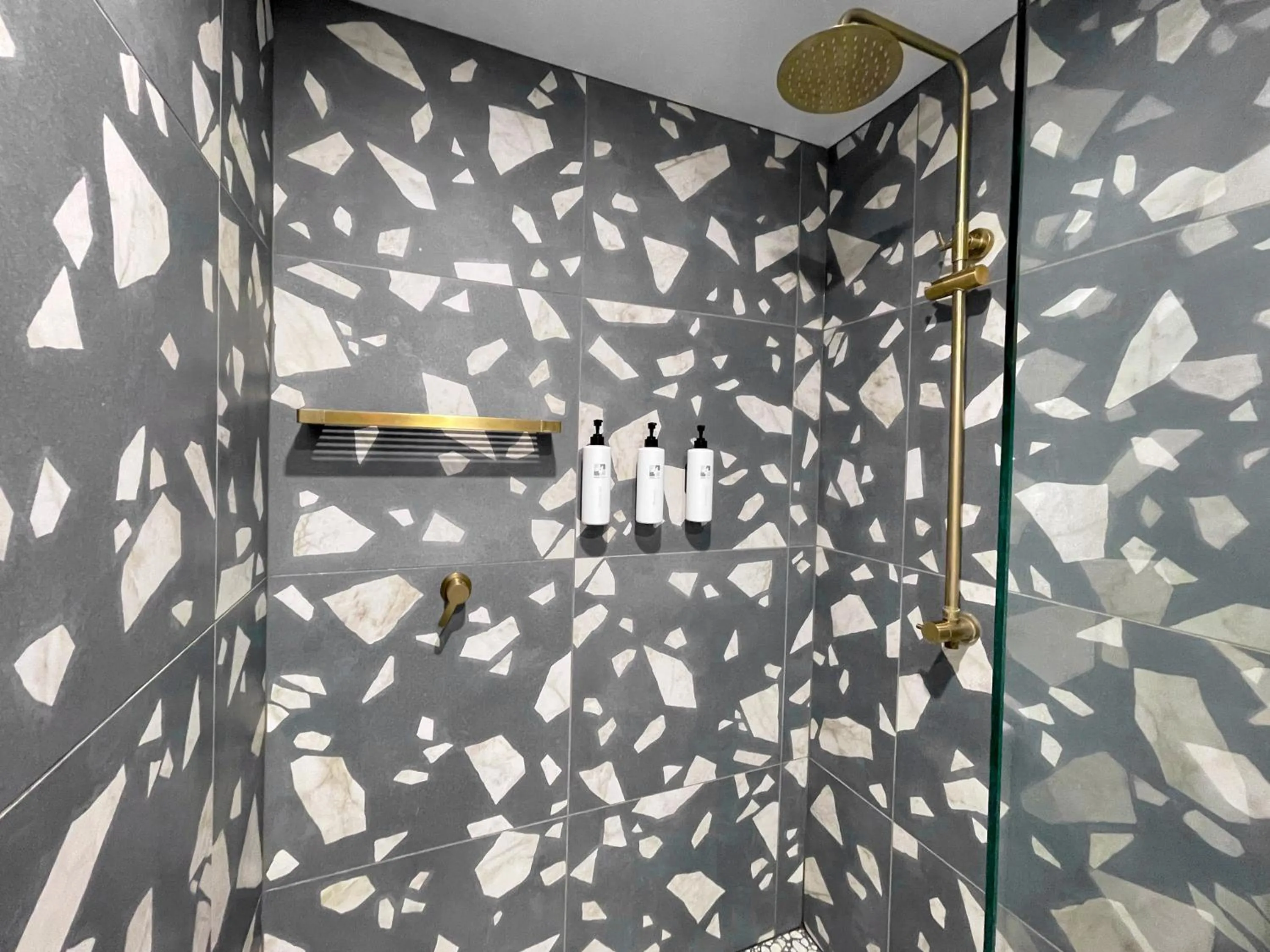 Shower in Swiss-Belhotel Woolloongabba, Brisbane